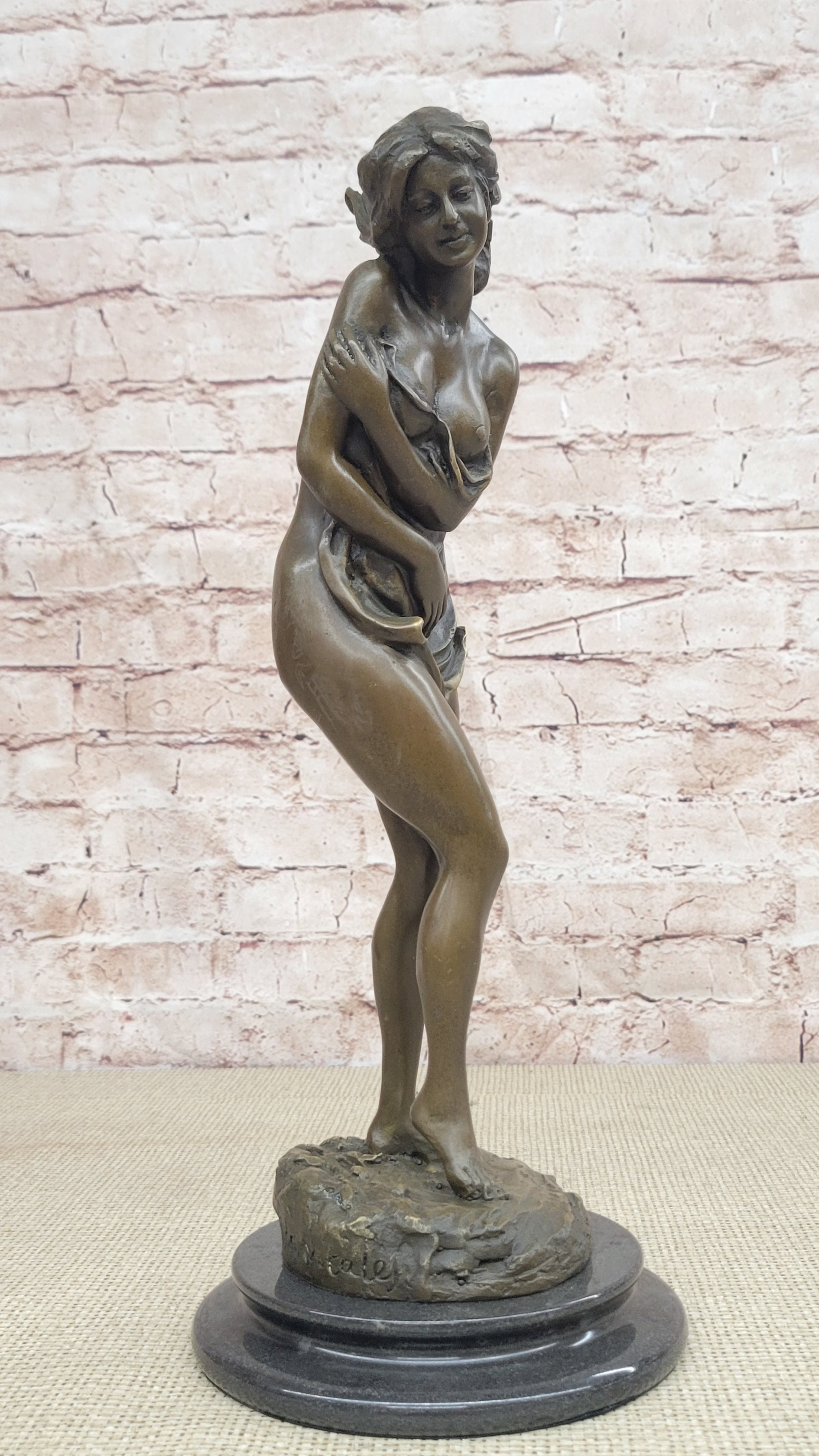 Rare Aldo Vitaleh Special Nude Female Covering Her Body Bronze Sculpture Statue