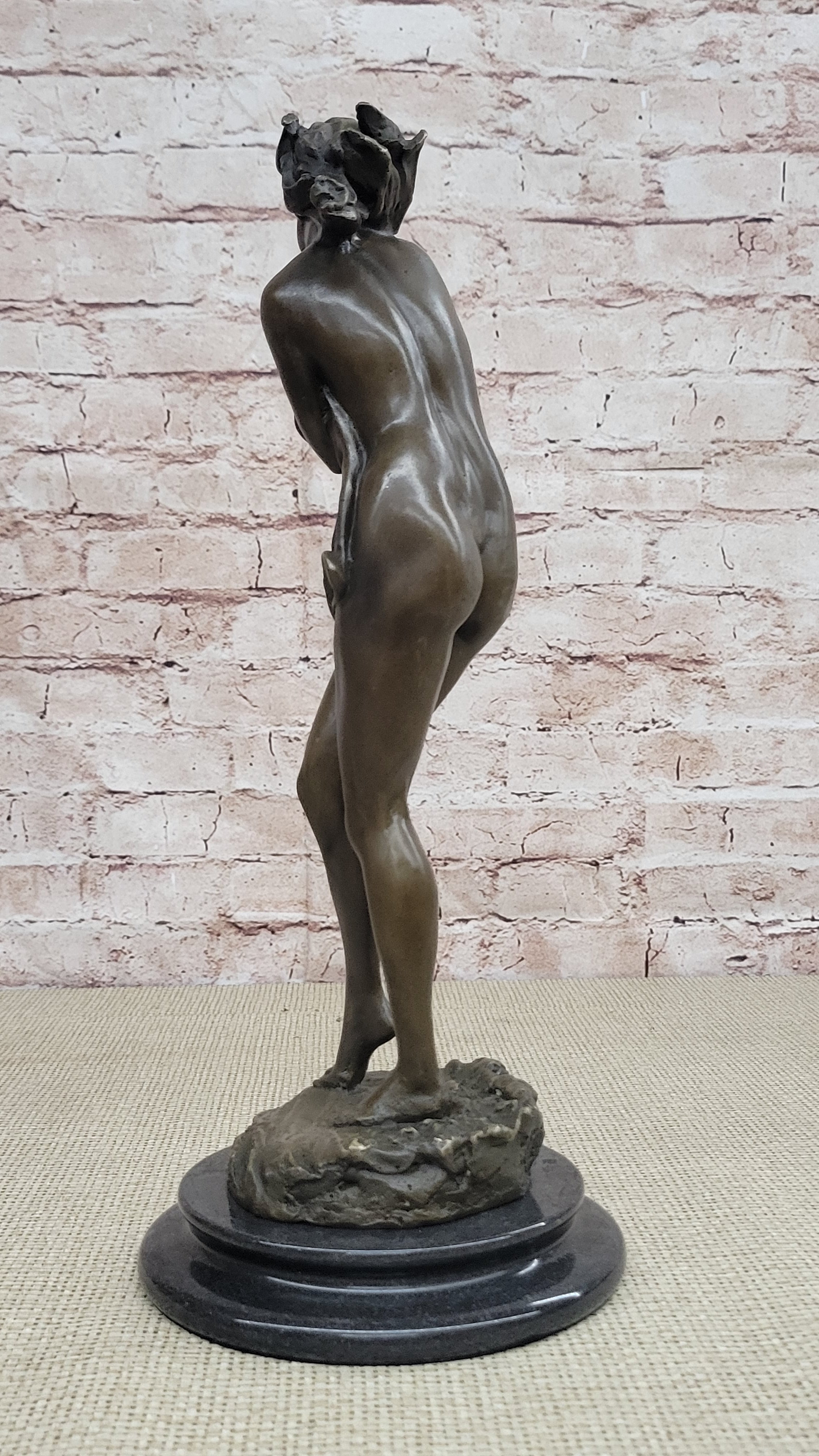 Rare Aldo Vitaleh Special Nude Female Covering Her Body Bronze Sculpture Statue