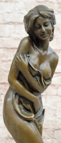 Rare Aldo Vitaleh Special Nude Female Covering Her Body Bronze Sculpture Statue