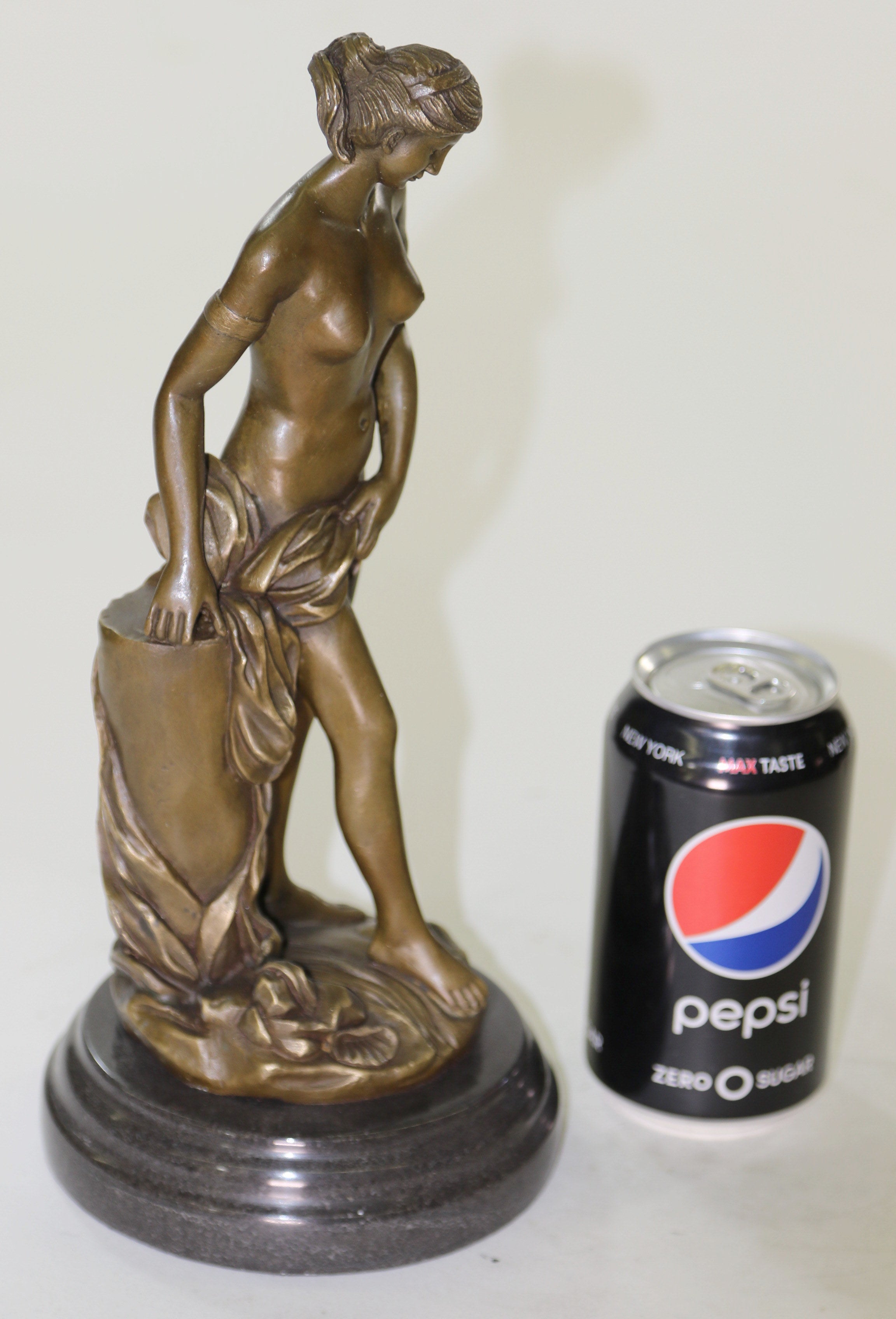 Art Deco/Nouveau Artwork Nude Woman Female Bronze Sculpture
