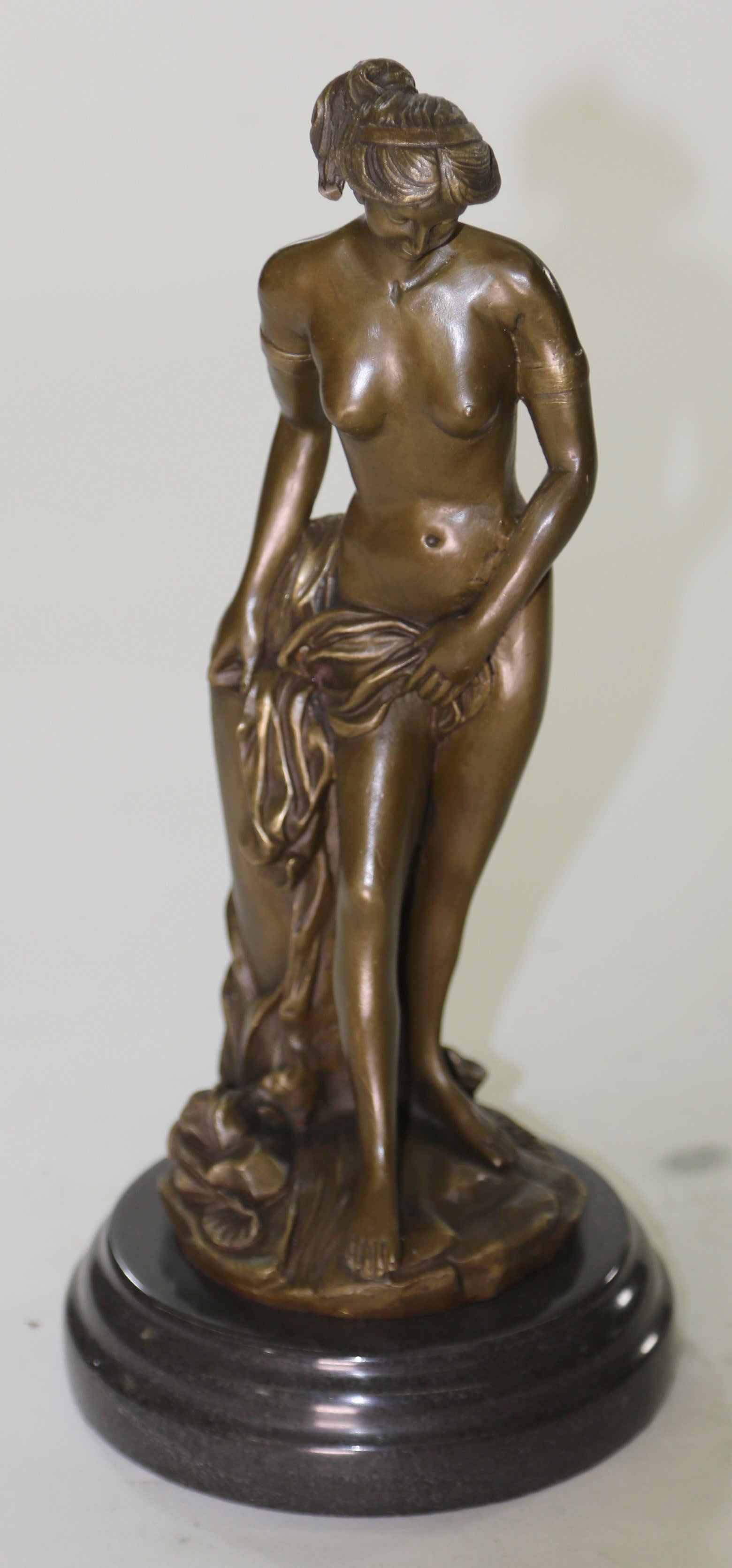 Art Deco/Nouveau Artwork Nude Woman Female Bronze Sculpture