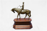 JOCKEY RIDING HORSE BRONZE STATUE FIGURE FIGURIN HOT CAST MARBLE BASE SCULPTURE