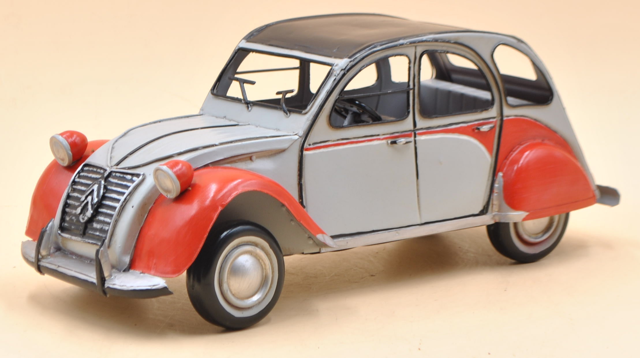 Grey and Red Medium Scale Tinplate 1952 Citroen Car