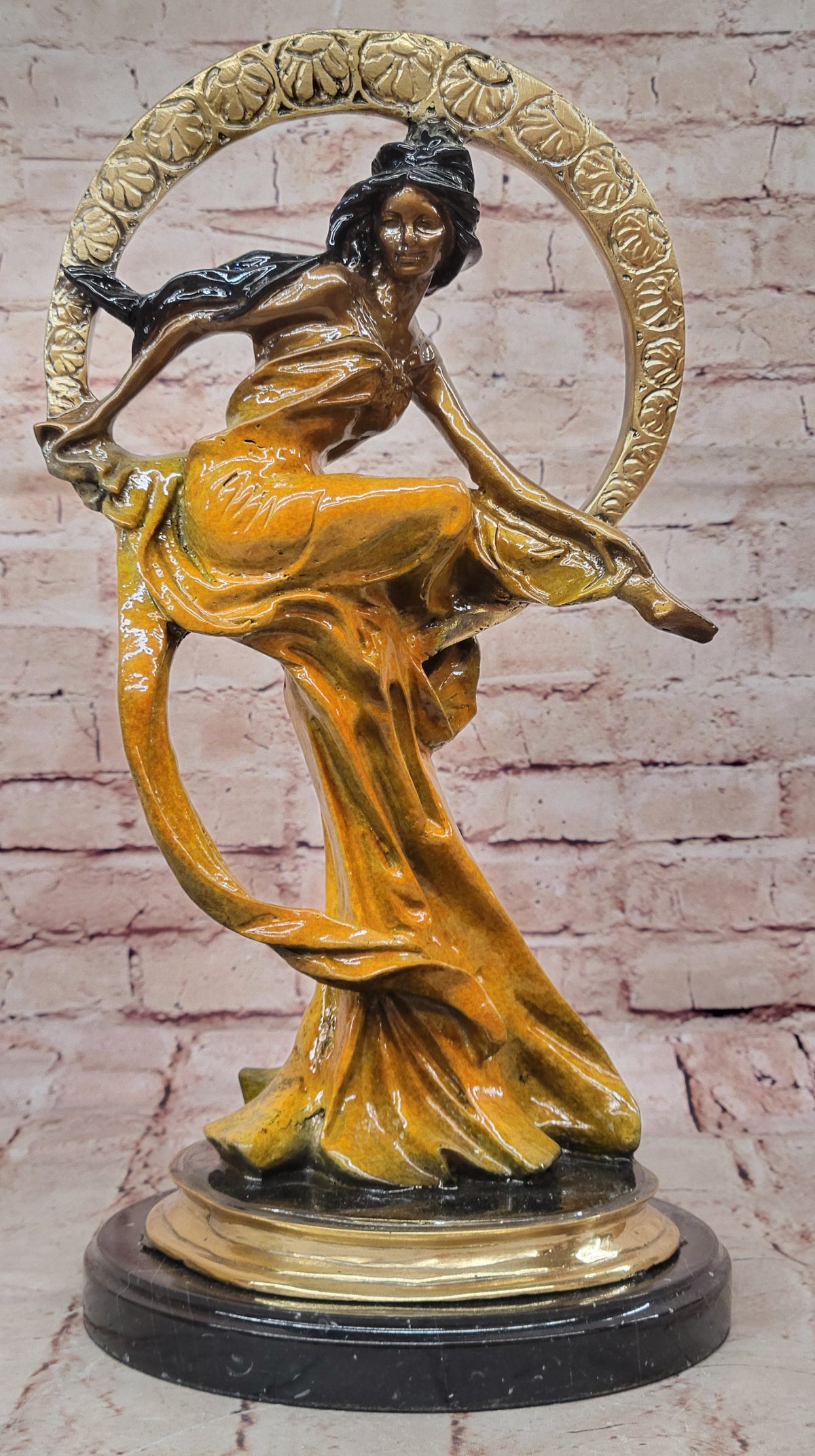 Hand Made Venus Goddess of Love Genuine Bronze Sculpture Signed Collett Statue