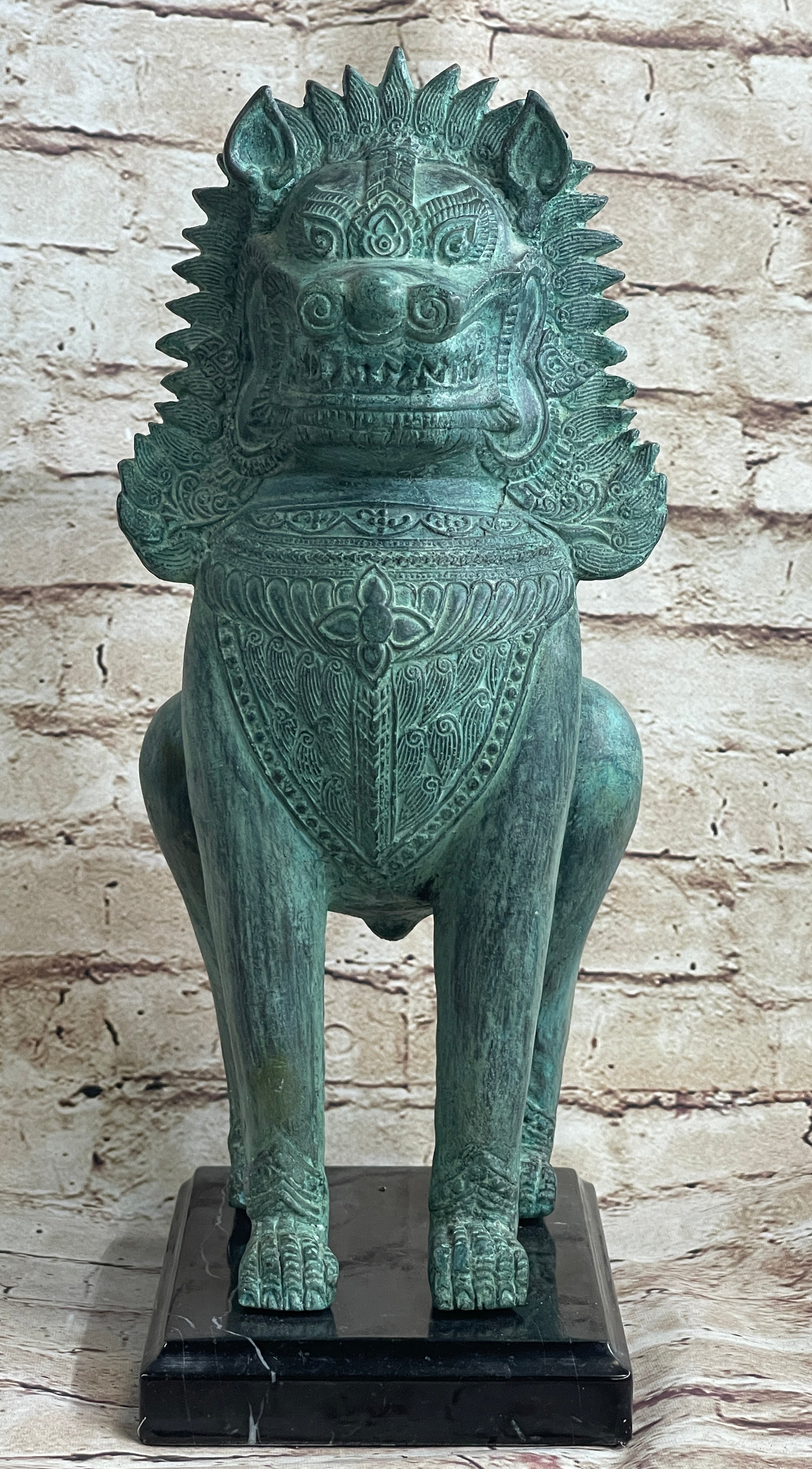 Chinese Foo Dog Guardian Lion Bronze Sculpture 13" x 6"