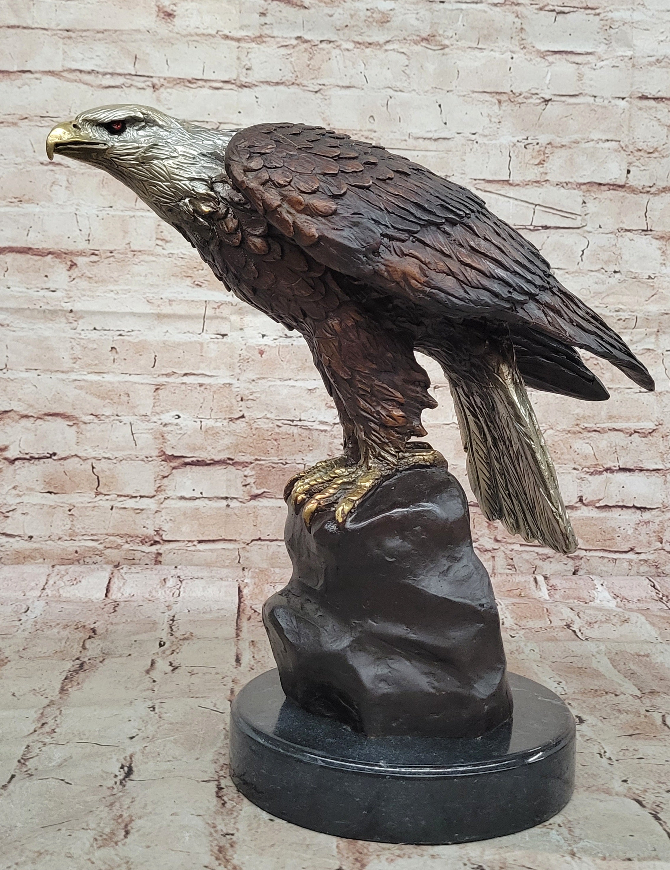Bronze Bald Eagle Sculpture – Moigniez Signature Piece