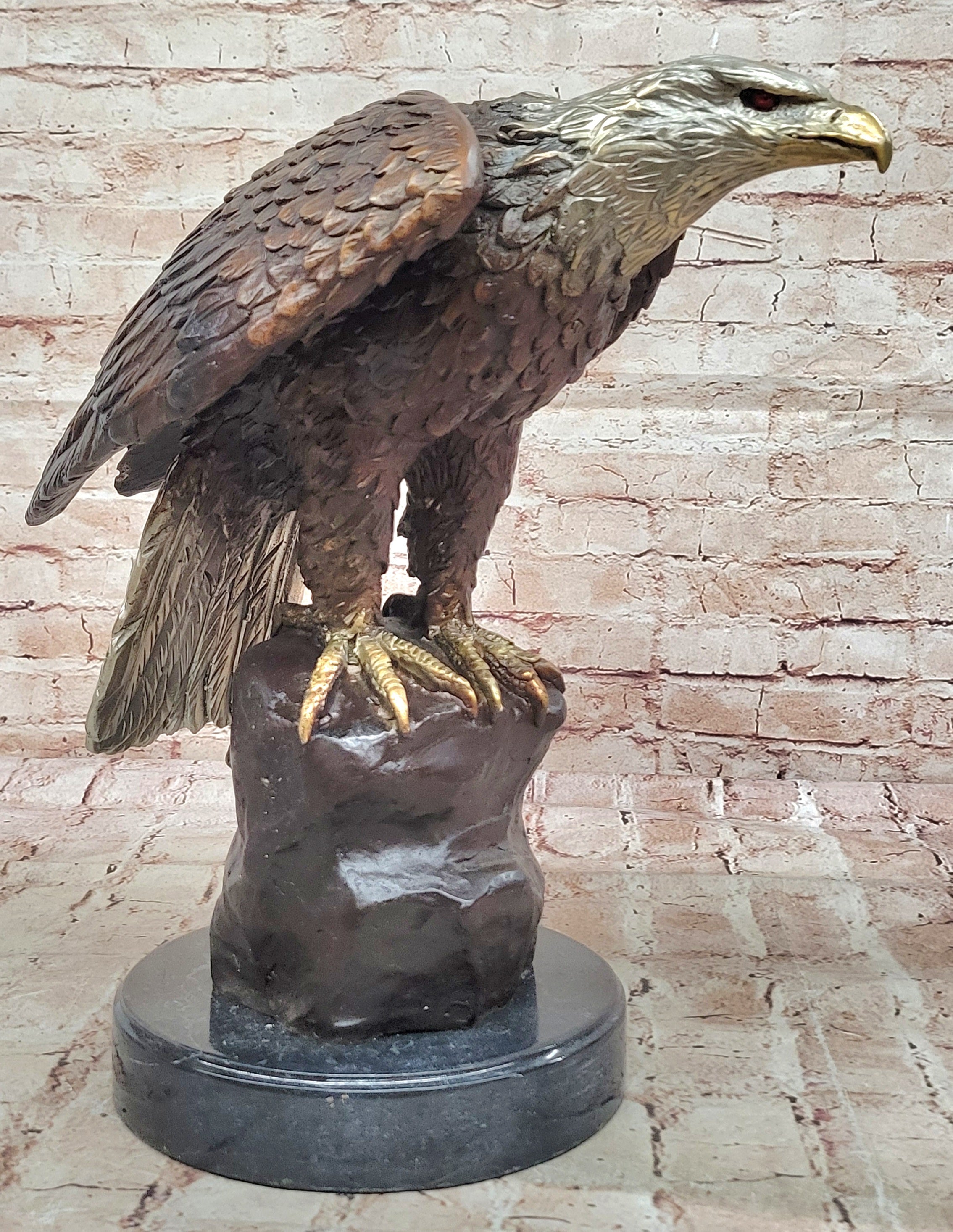 Bronze Bald Eagle Sculpture – Moigniez Signature Piece