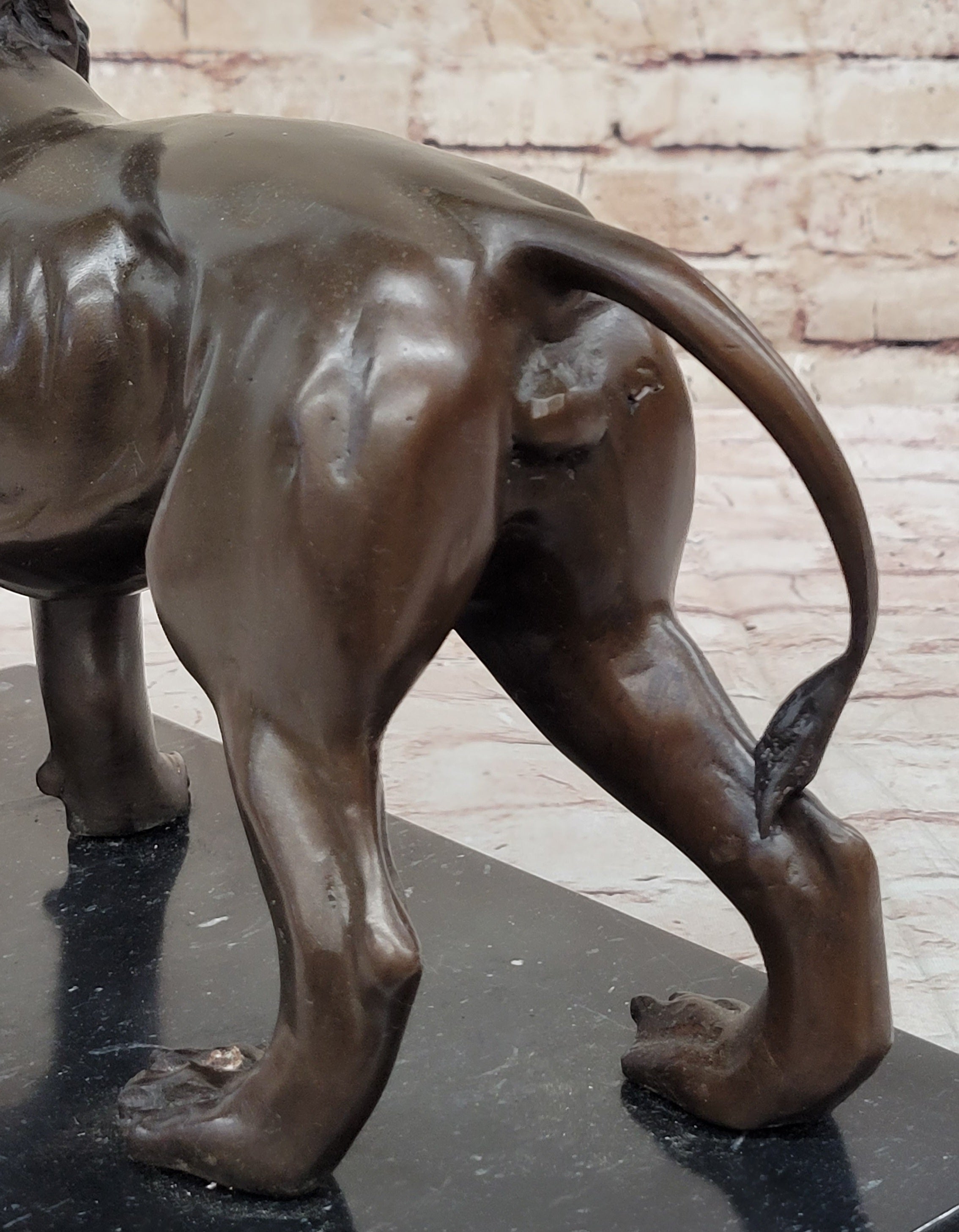 Hot Cast Bronze Hunting Lion Puma Lioness Jungle Safari Sculpture