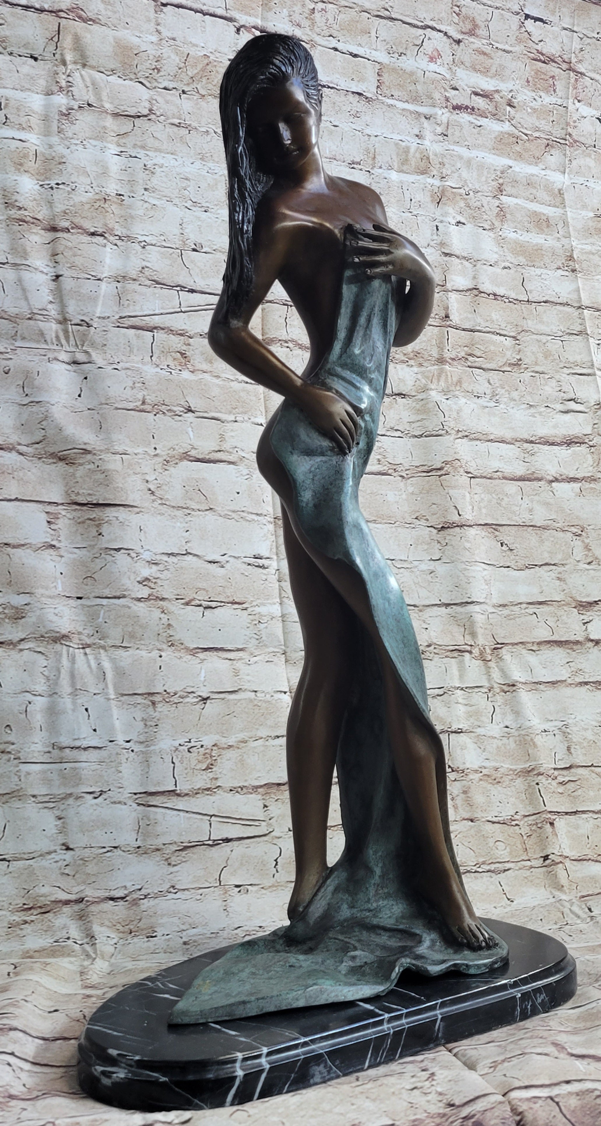 Sensual Bronze Maiden with Flowing Wrap – Elegant Nude Sculpture on Marble Base