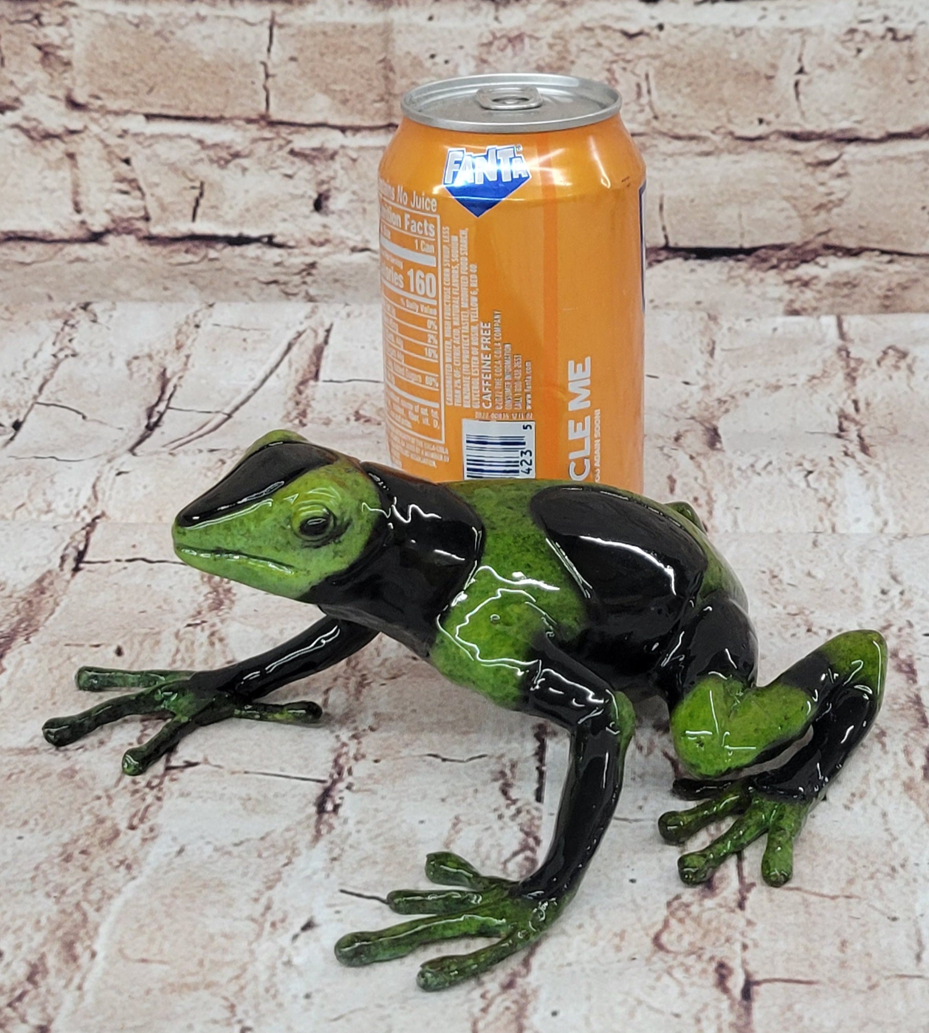 Green & Black Poison Dart Tree Frog Bronze Metal Signed & Numbered