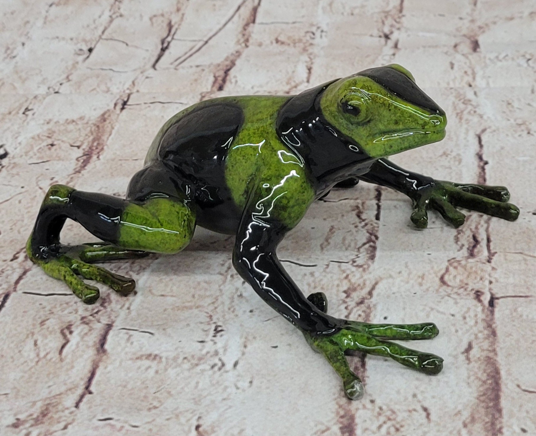Green & Black Poison Dart Tree Frog Bronze Metal Signed & Numbered