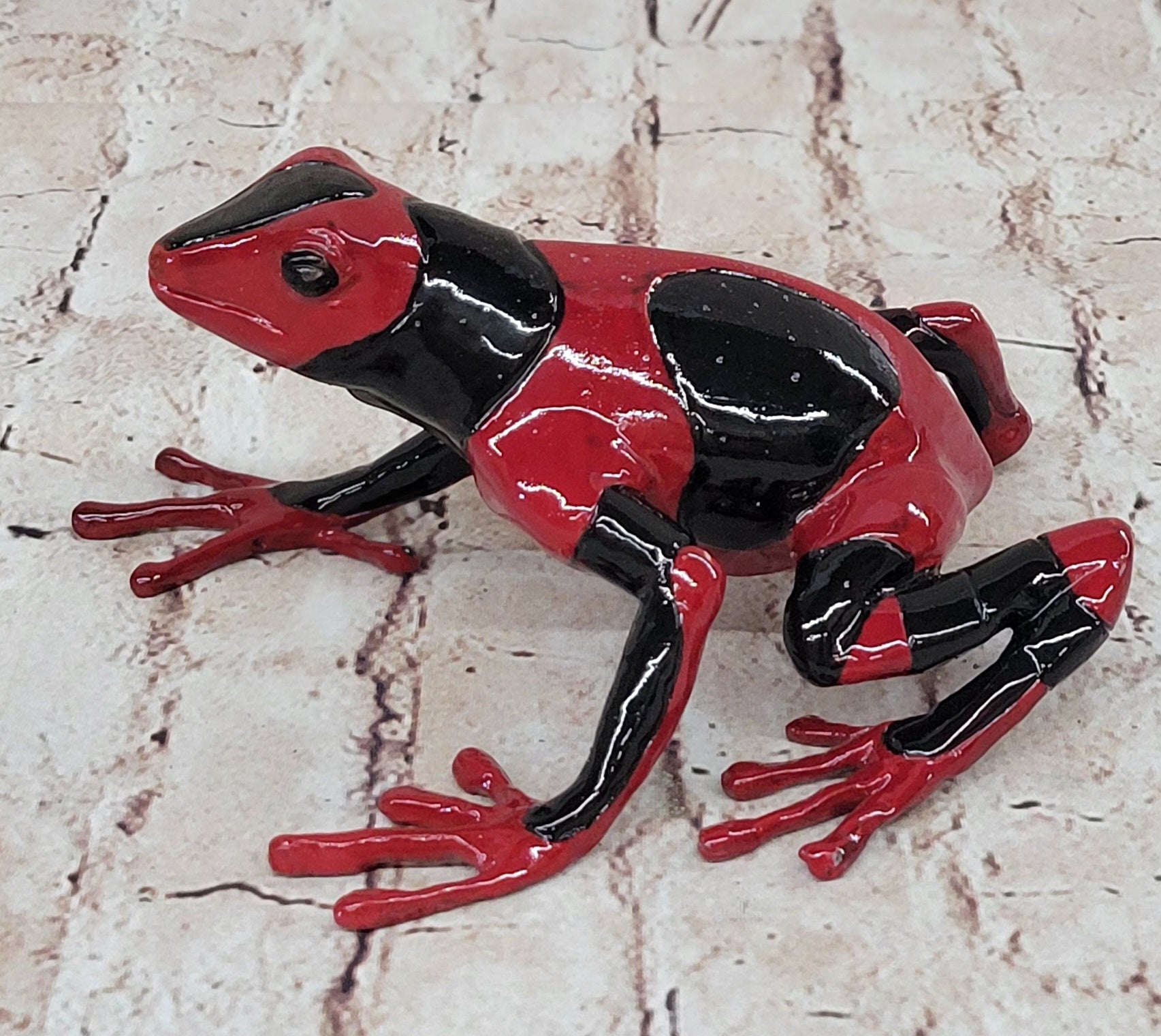 Red & Black Poison Dart Tree Frog Sculpture Figurine Signed Original Numbered Collectible
