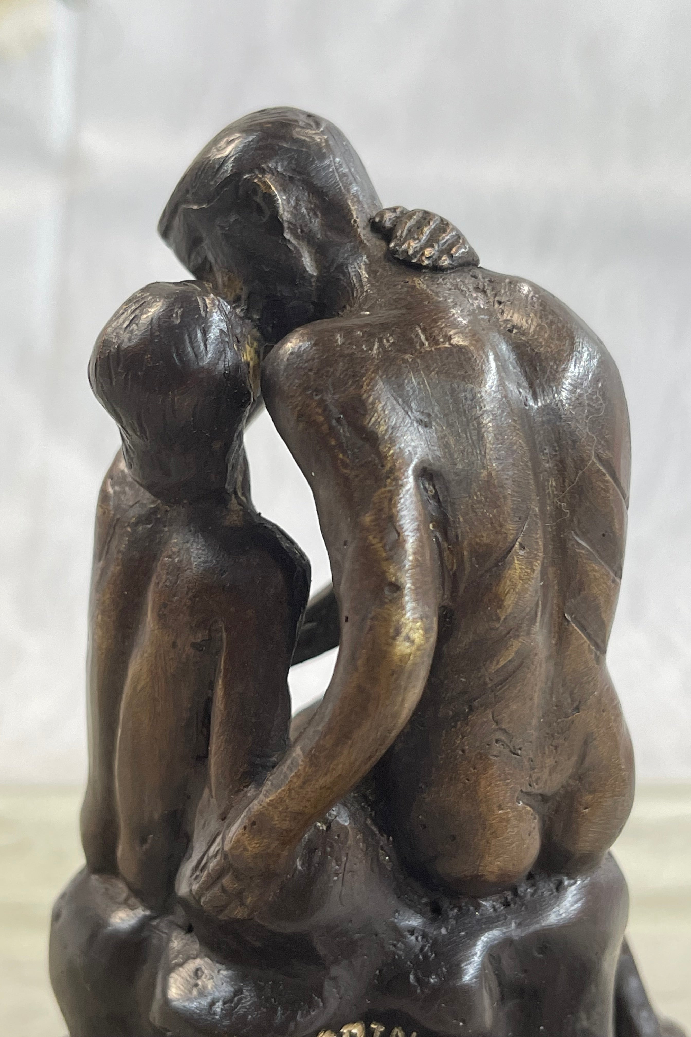 THE KISS by Auguste Rodin Bronze Desktop Sculpture 7" x 4"