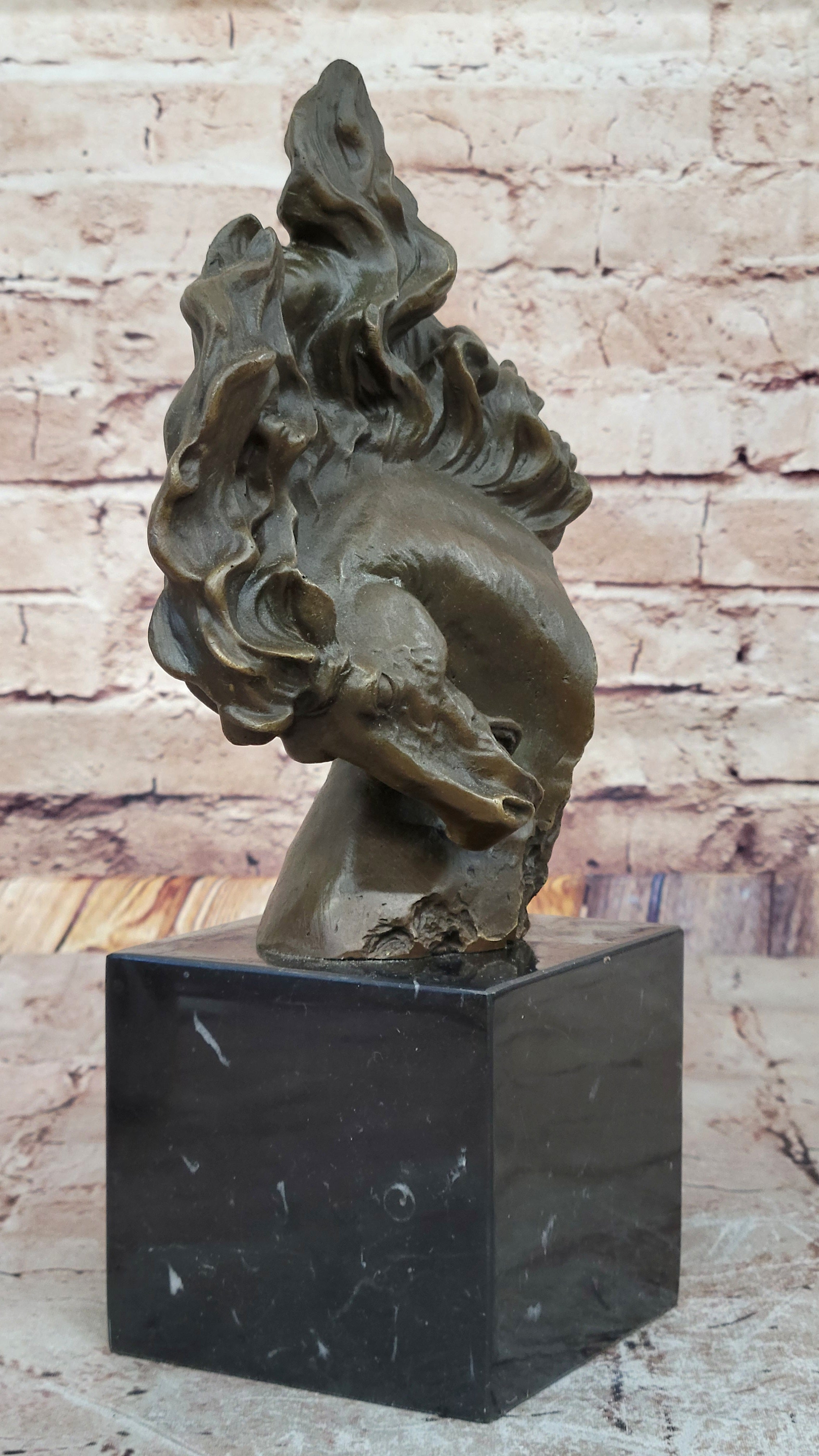 Bronze Horse Head Bust – Swirling Mane Sculpture on Marble Base