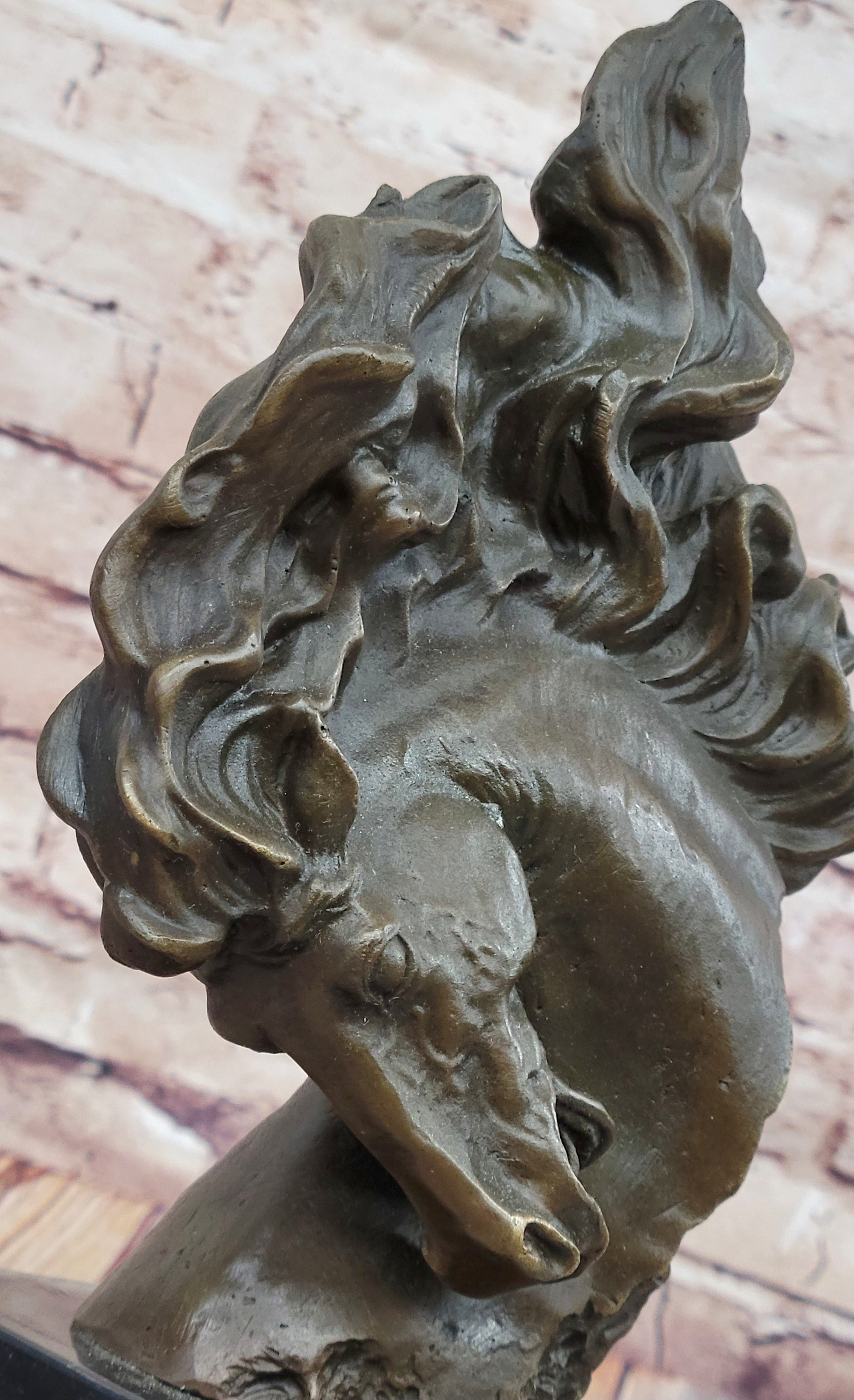 Bronze Horse Head Bust – Swirling Mane Sculpture on Marble Base