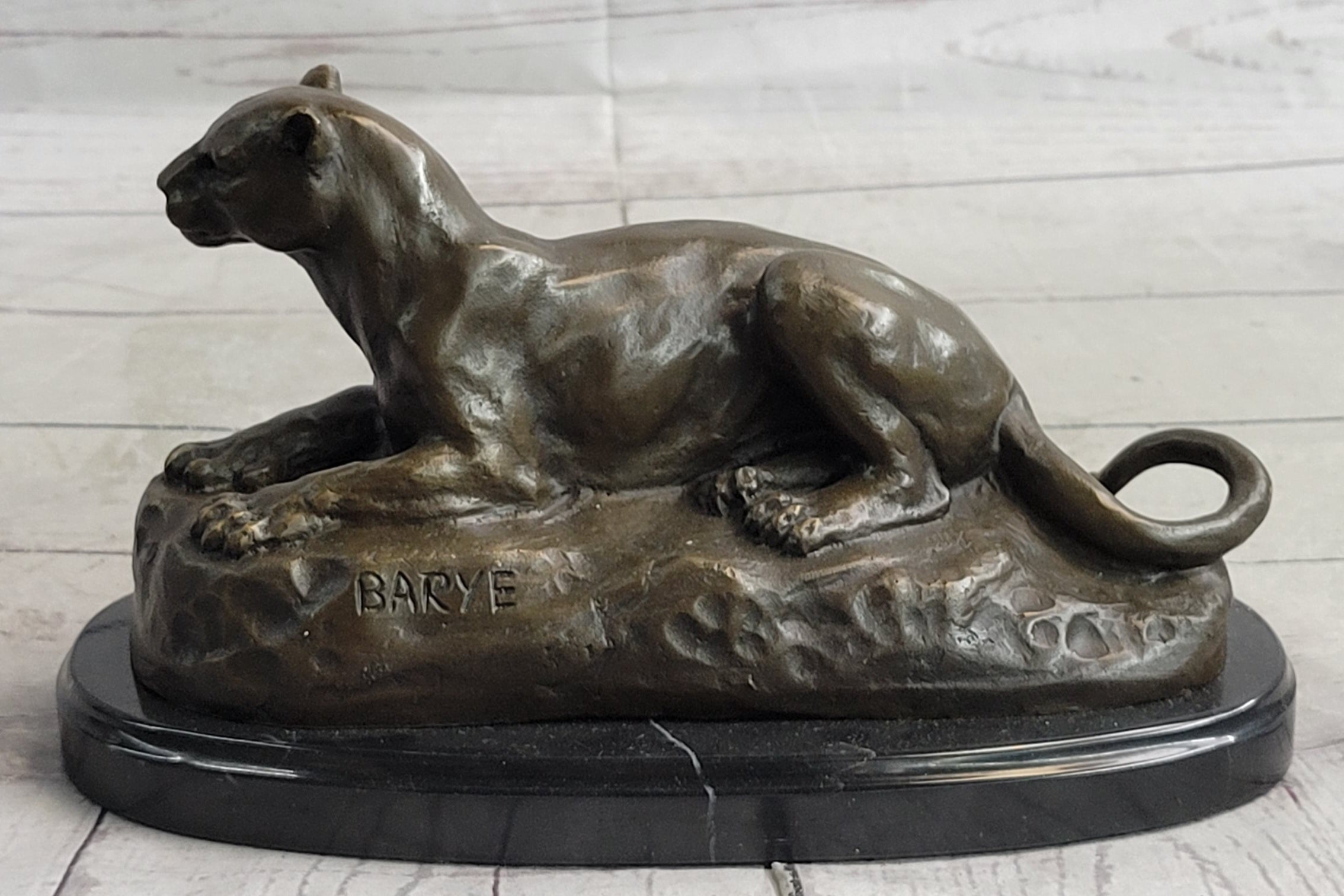 Hot Cast Bronze Cougar Puma Mountain Lion Resting Sculpture