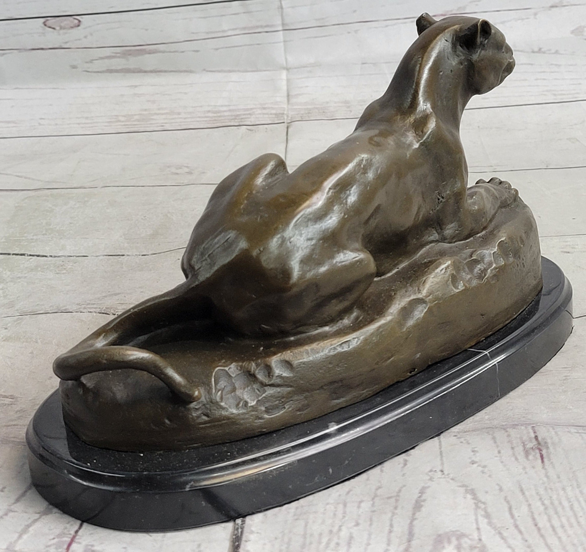 Hot Cast Bronze Cougar Puma Mountain Lion Resting Sculpture