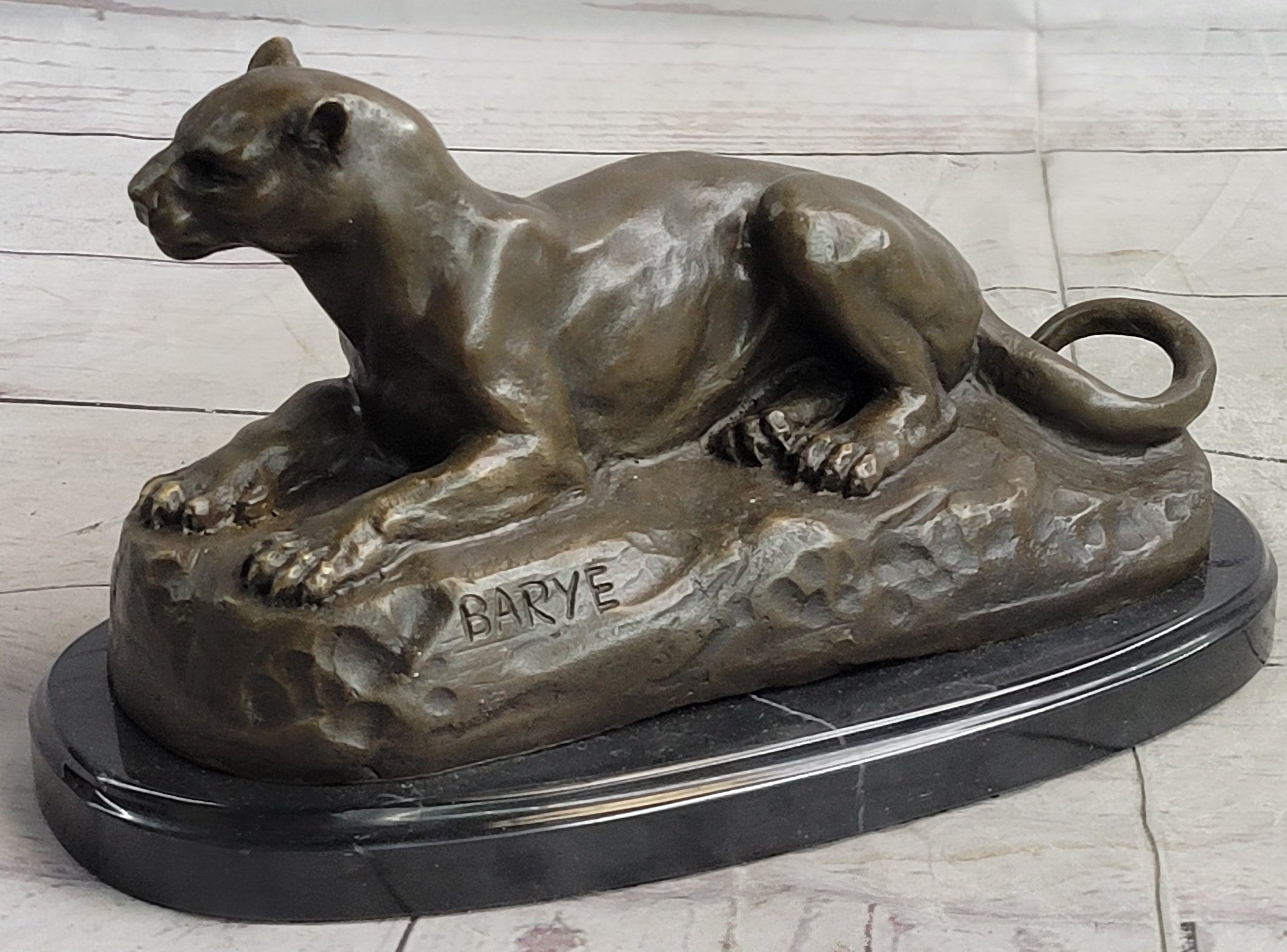 Hot Cast Bronze Cougar Puma Mountain Lion Resting Sculpture