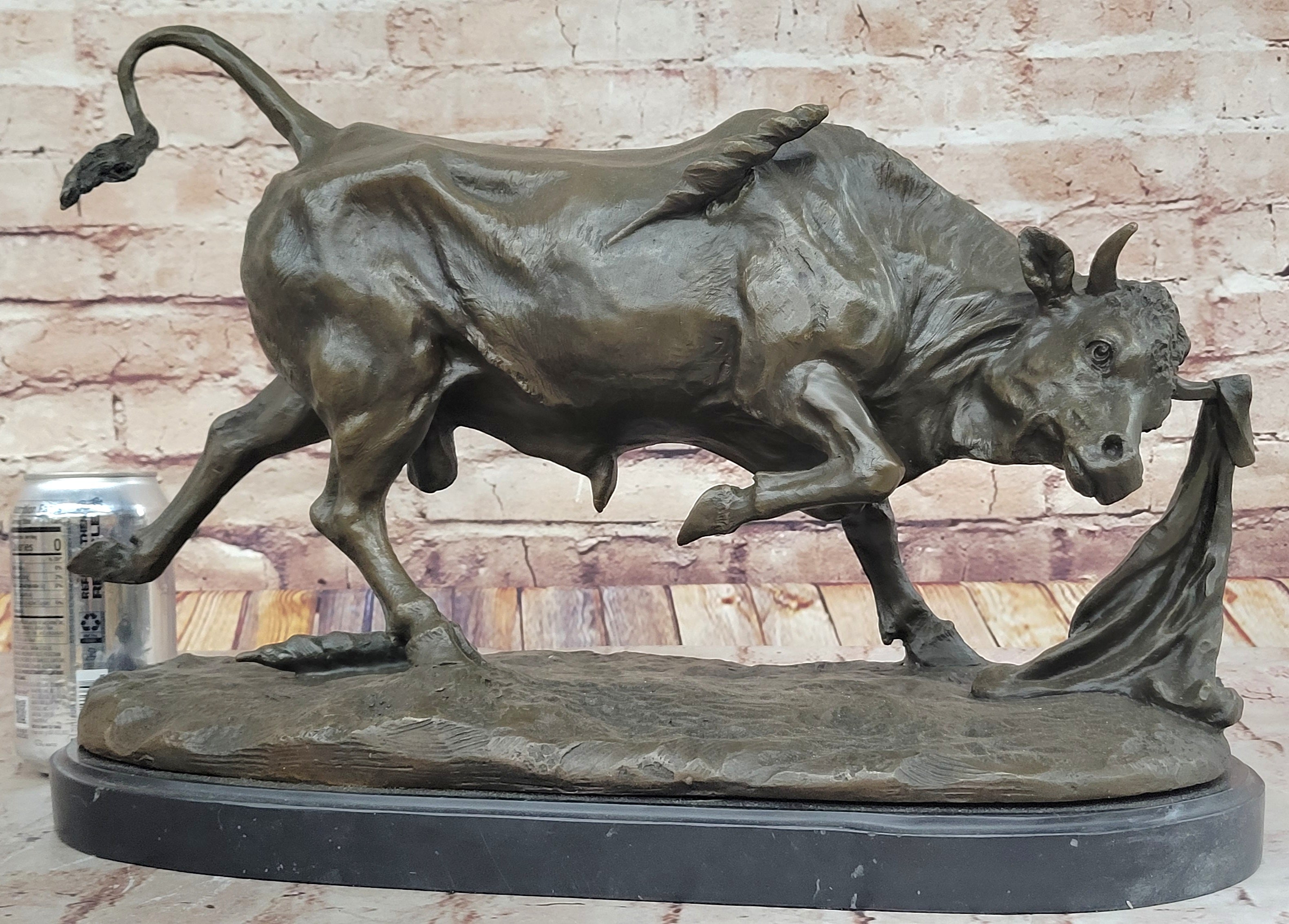 Bronze Bull Sculpture by Comeolera – Charging Bull on Oval Base