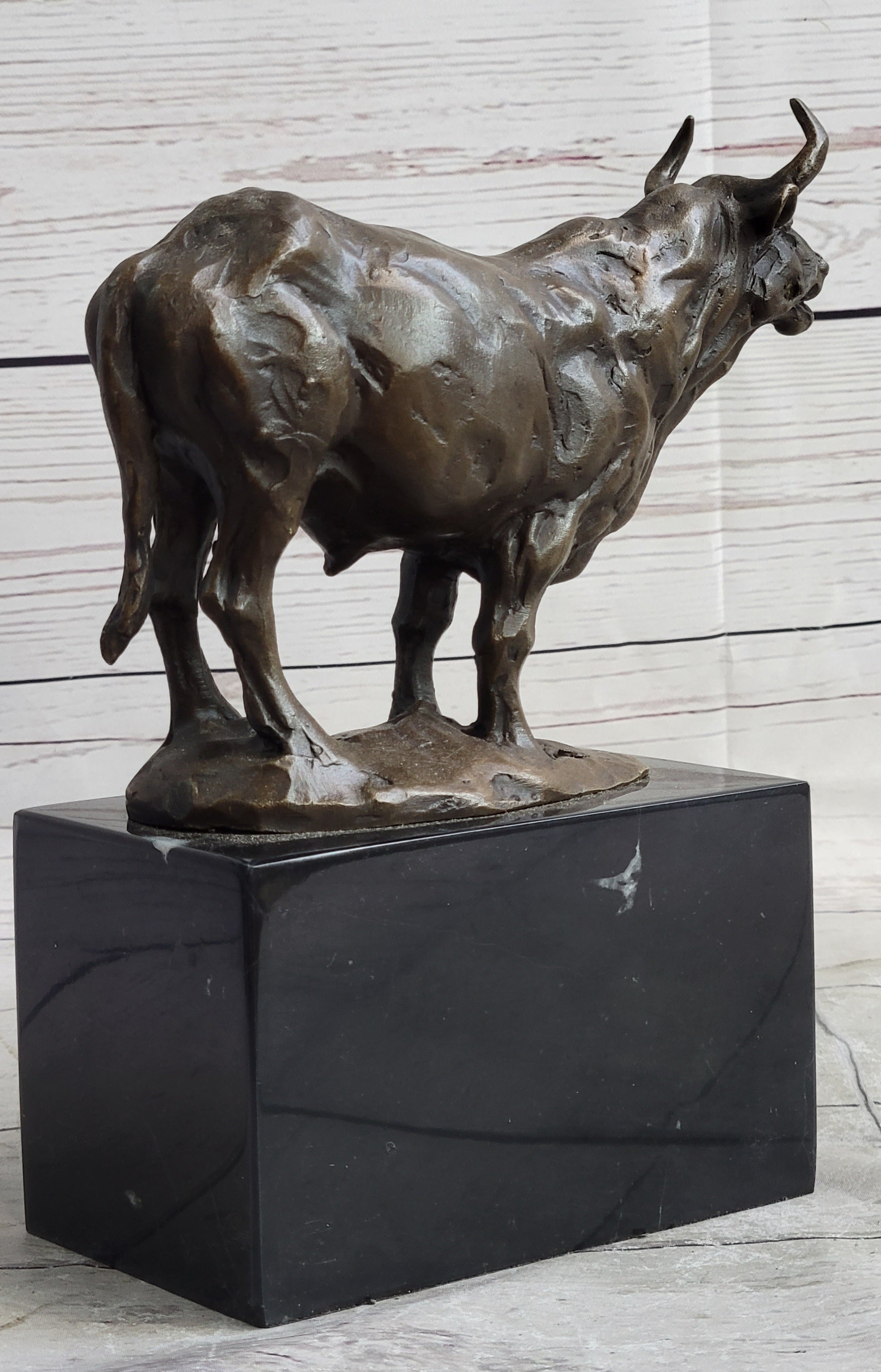 Hot Cast Bronze Bull Cattle Cow Sculpture on Marble Base