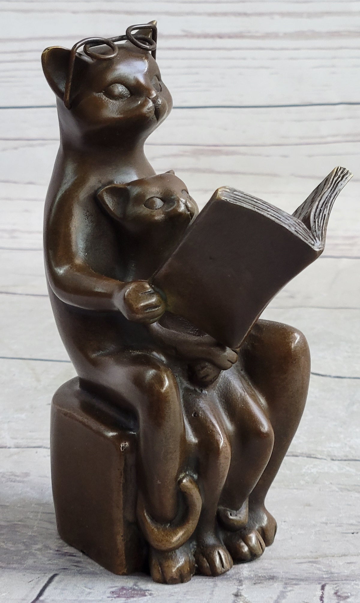 Charming Cat with Baby Telling Stories Bronze Sculpture
