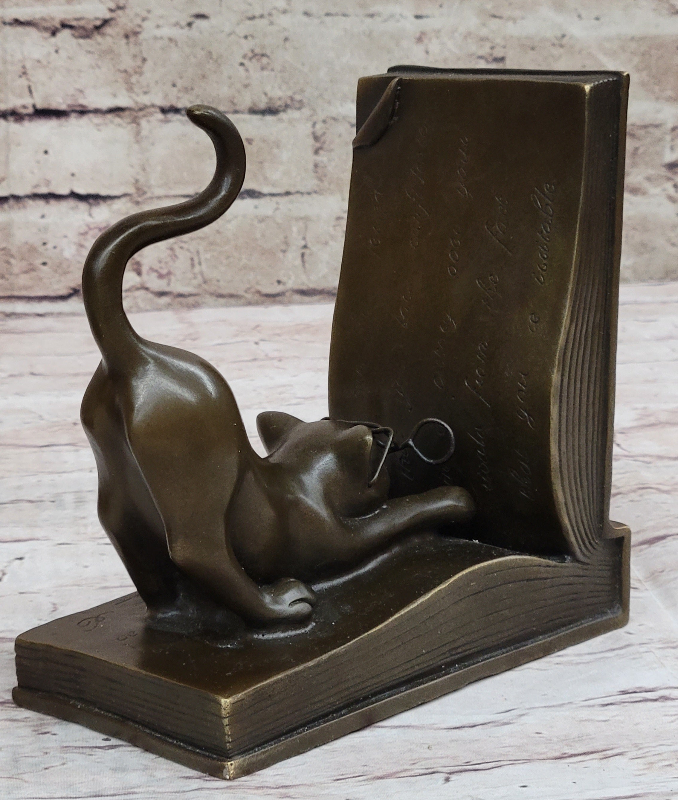 Playful Bronze Cat Bookends – Whimsical Feline Art