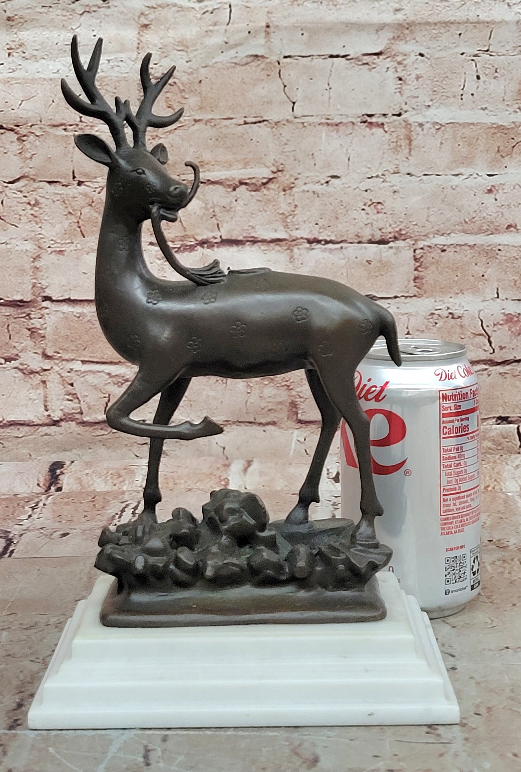 Collectible Figurines Bronze Deer Statues and Sculptures with Marble Base Animal