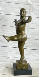 Fernando Botero Nude Girl Kicking Sculpture Modern Art 17" x 11"