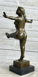 Fernando Botero Nude Girl Kicking Sculpture Modern Art 17" x 11"