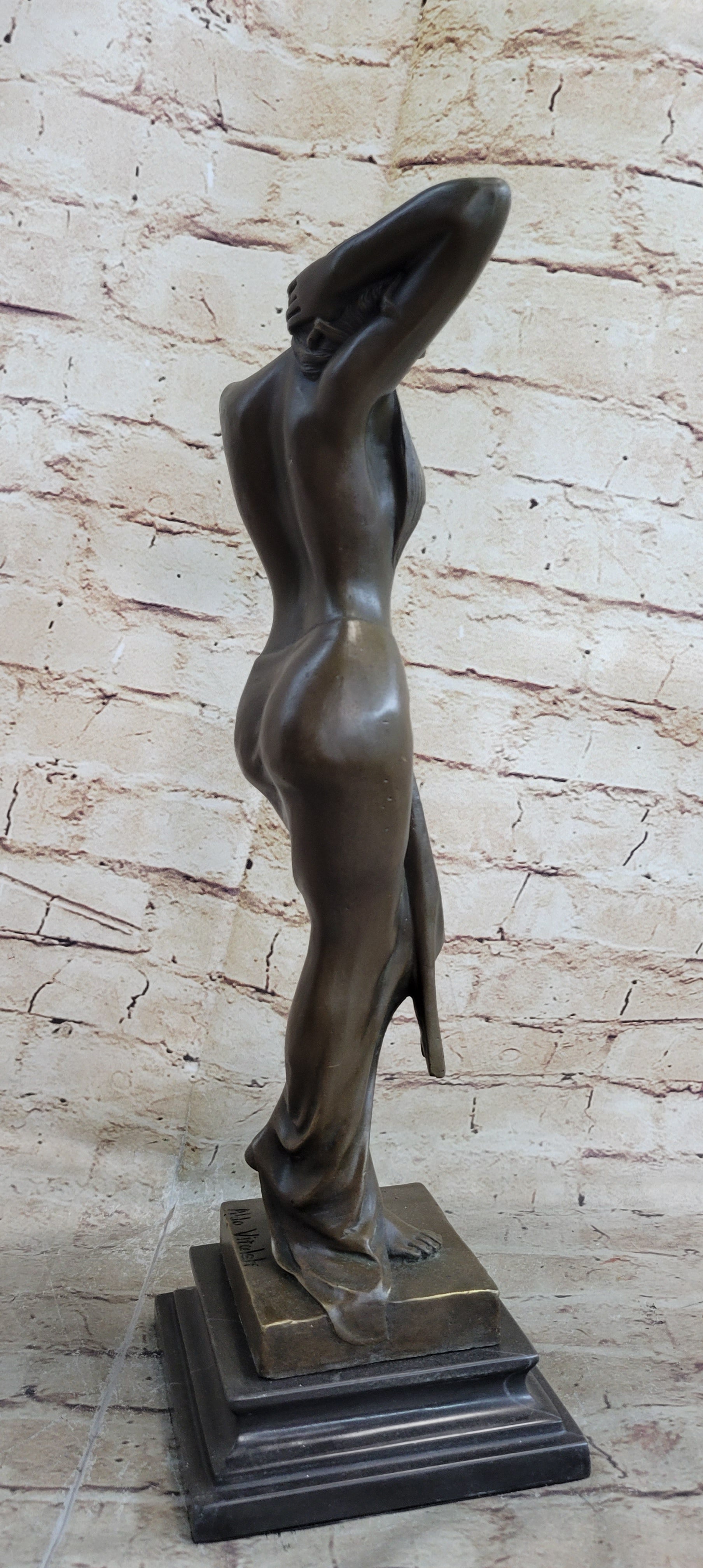 100% Solid Real Bronze Vitaleh Italian Artist Nude Dream Girl Sculpture Statue