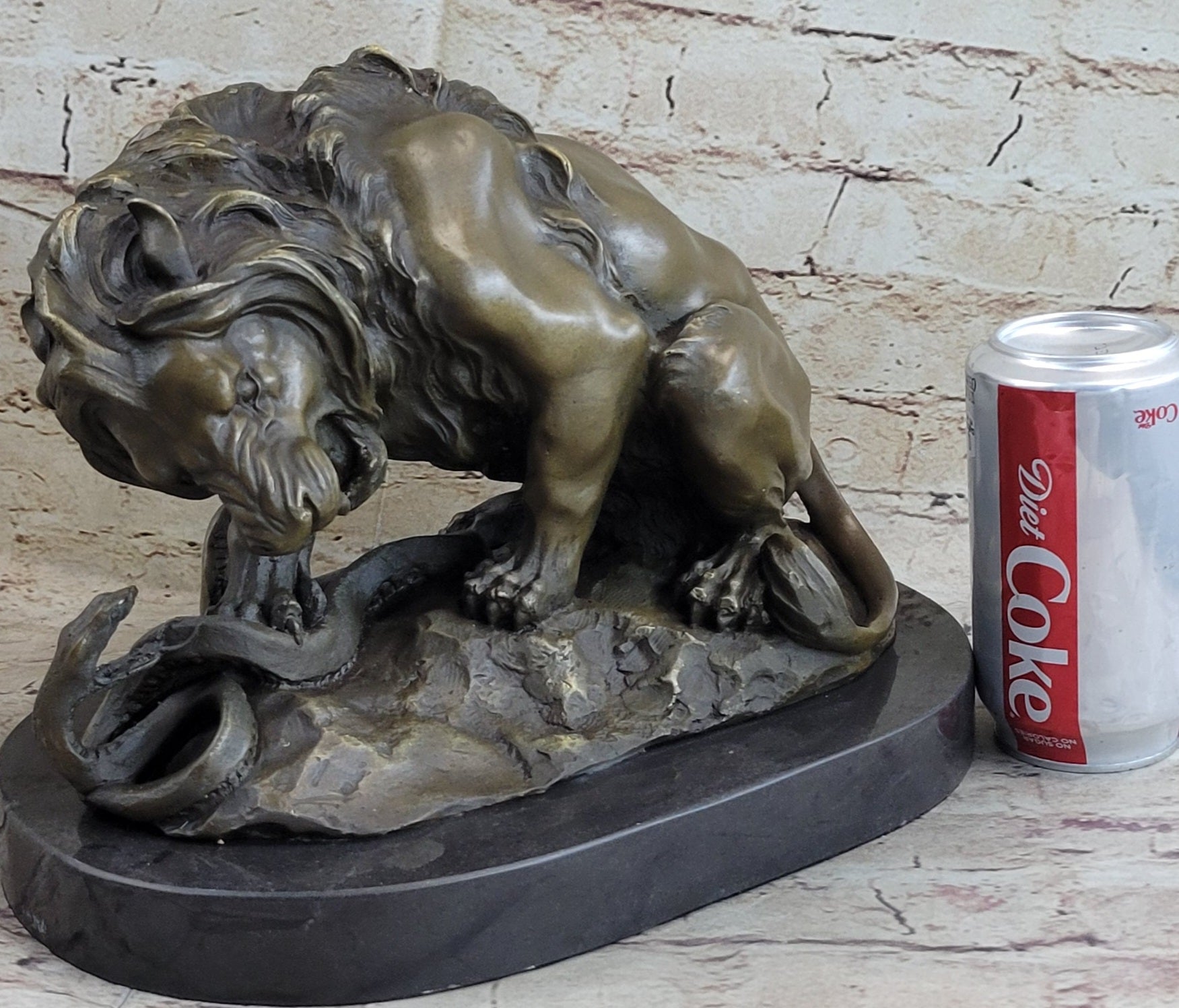 Hot Cast Bronze Sculpture Lion vs Snake Serpent Sale