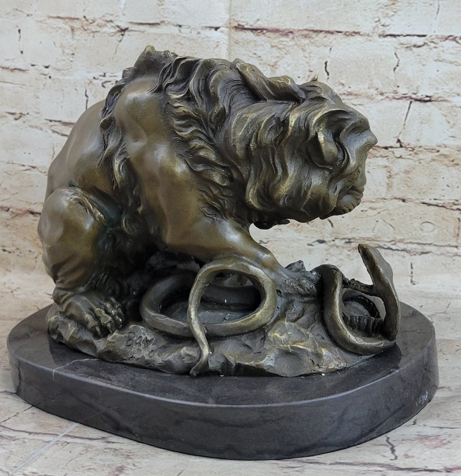 Hot Cast Bronze Sculpture Lion vs Snake Serpent Sale