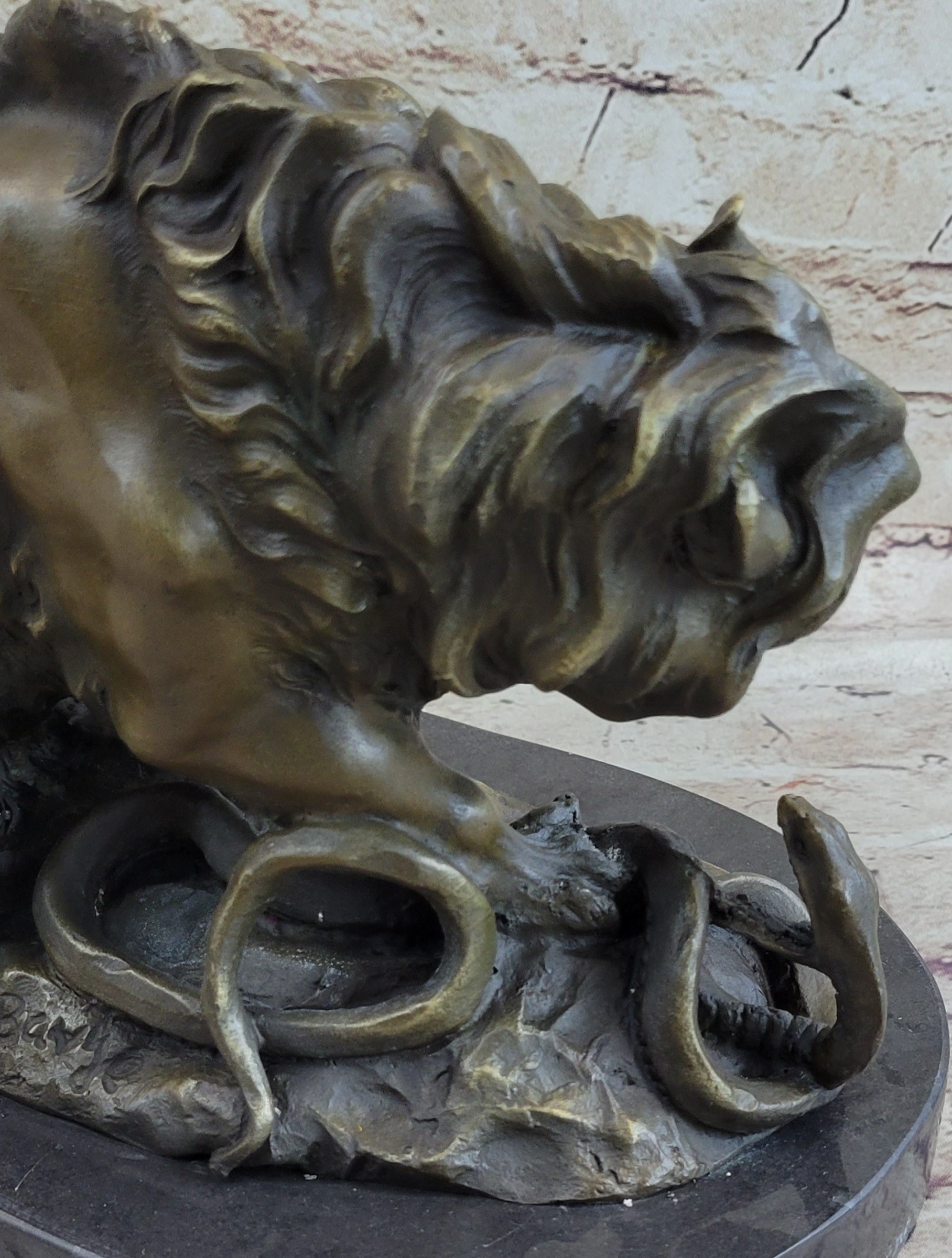 Hot Cast Bronze Sculpture Lion vs Snake Serpent Sale