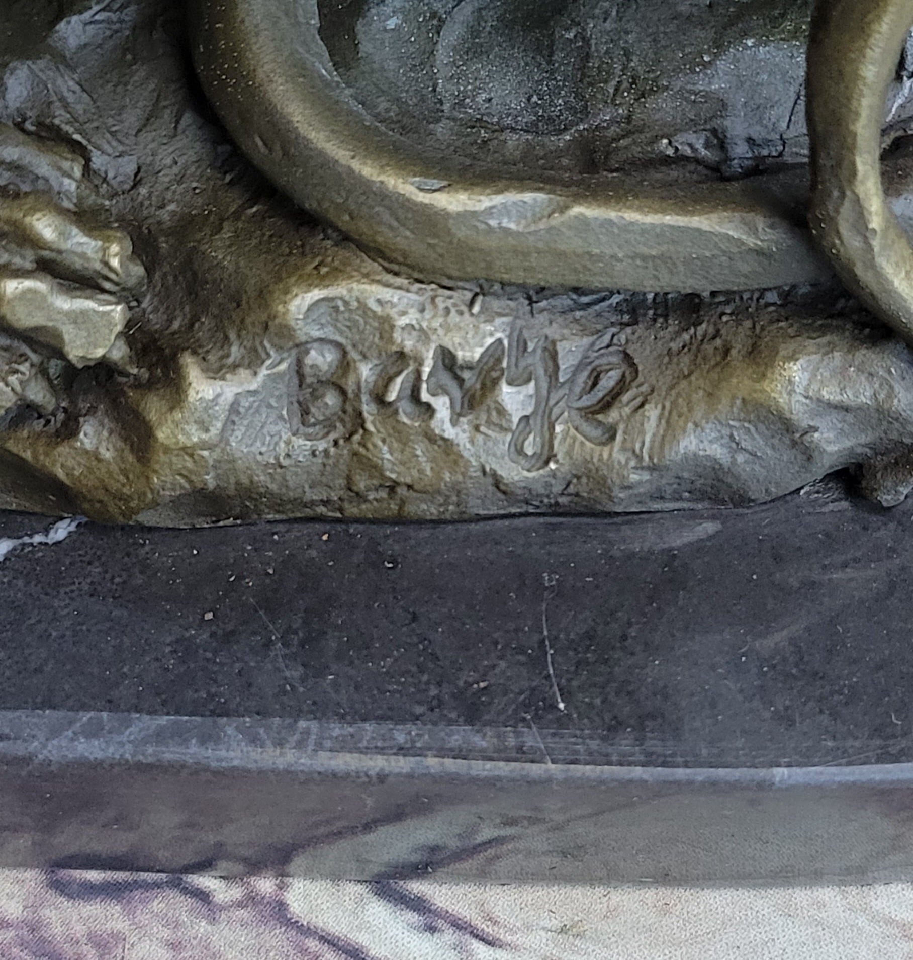 Hot Cast Bronze Sculpture Lion vs Snake Serpent Sale