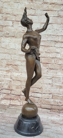 Nude Female Figure Holding a Conch Shell - Bronze Sculpture by Danese Cattaneo