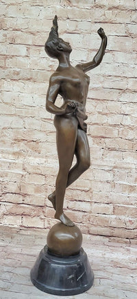 Nude Female Figure Holding a Conch Shell - Bronze Sculpture by Danese Cattaneo