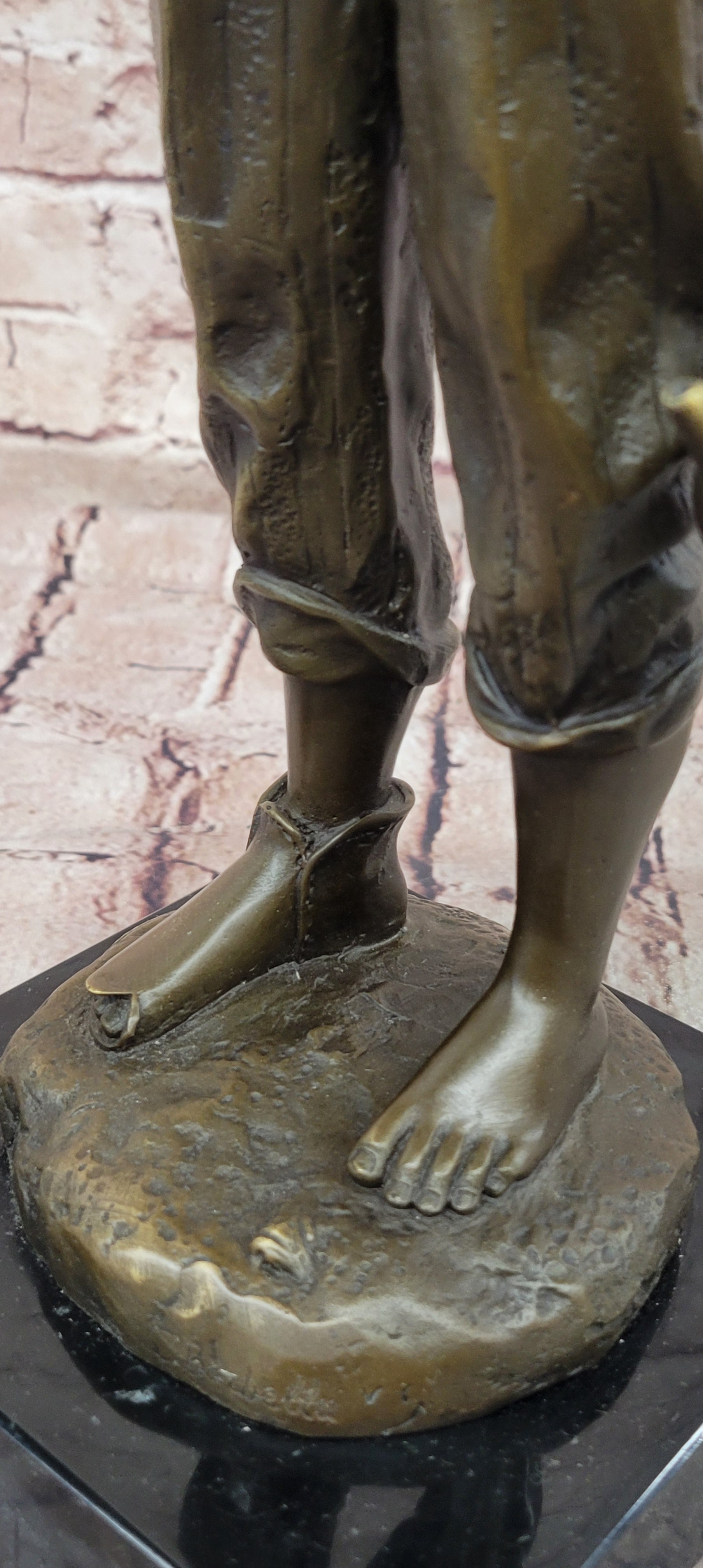 Genuine Bronze Sculpture Depicts a Young Boy Shouting with Water Jug Statue