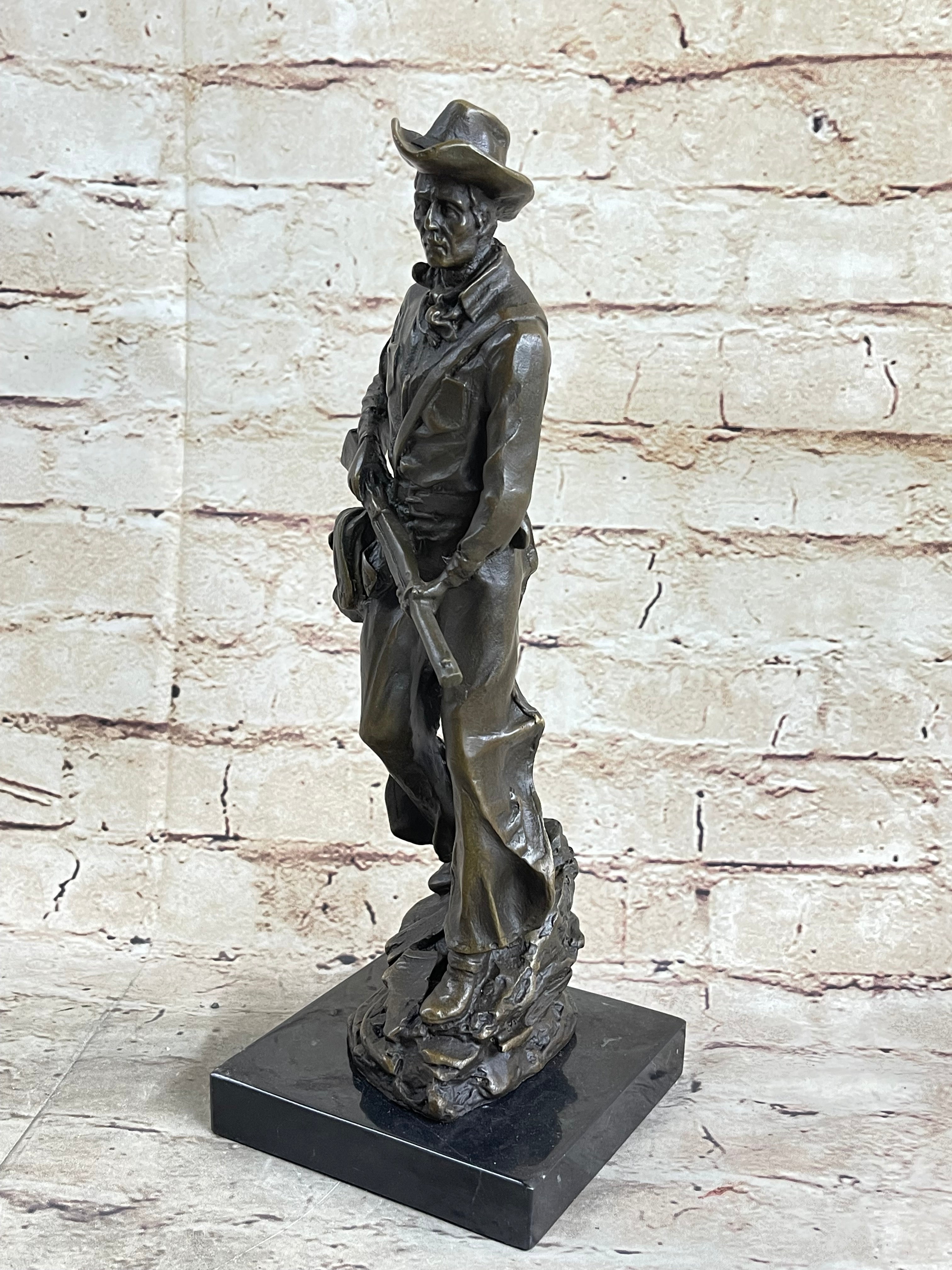 Bronze Marble Sheriff US Marshall Wild West Pony Express Gun