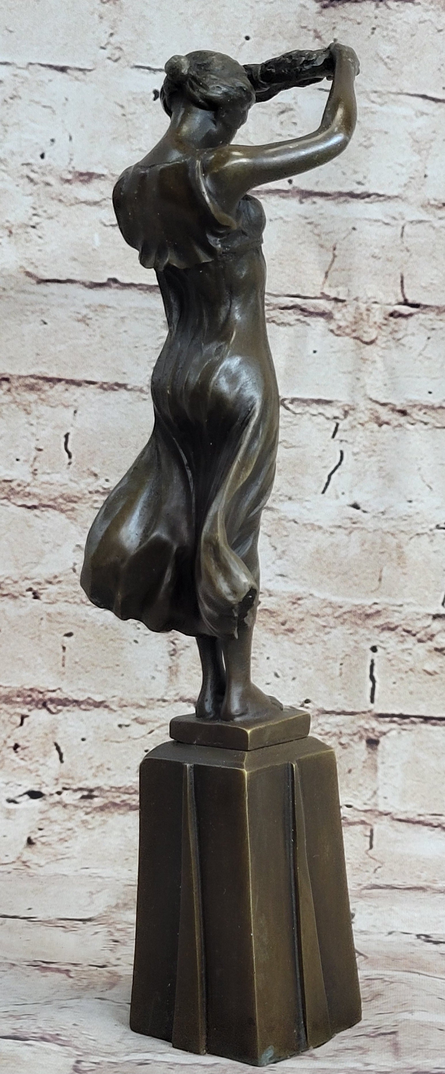 Greek Roman Art Woman Holding Laurels Wreath Crown Bronze Figure