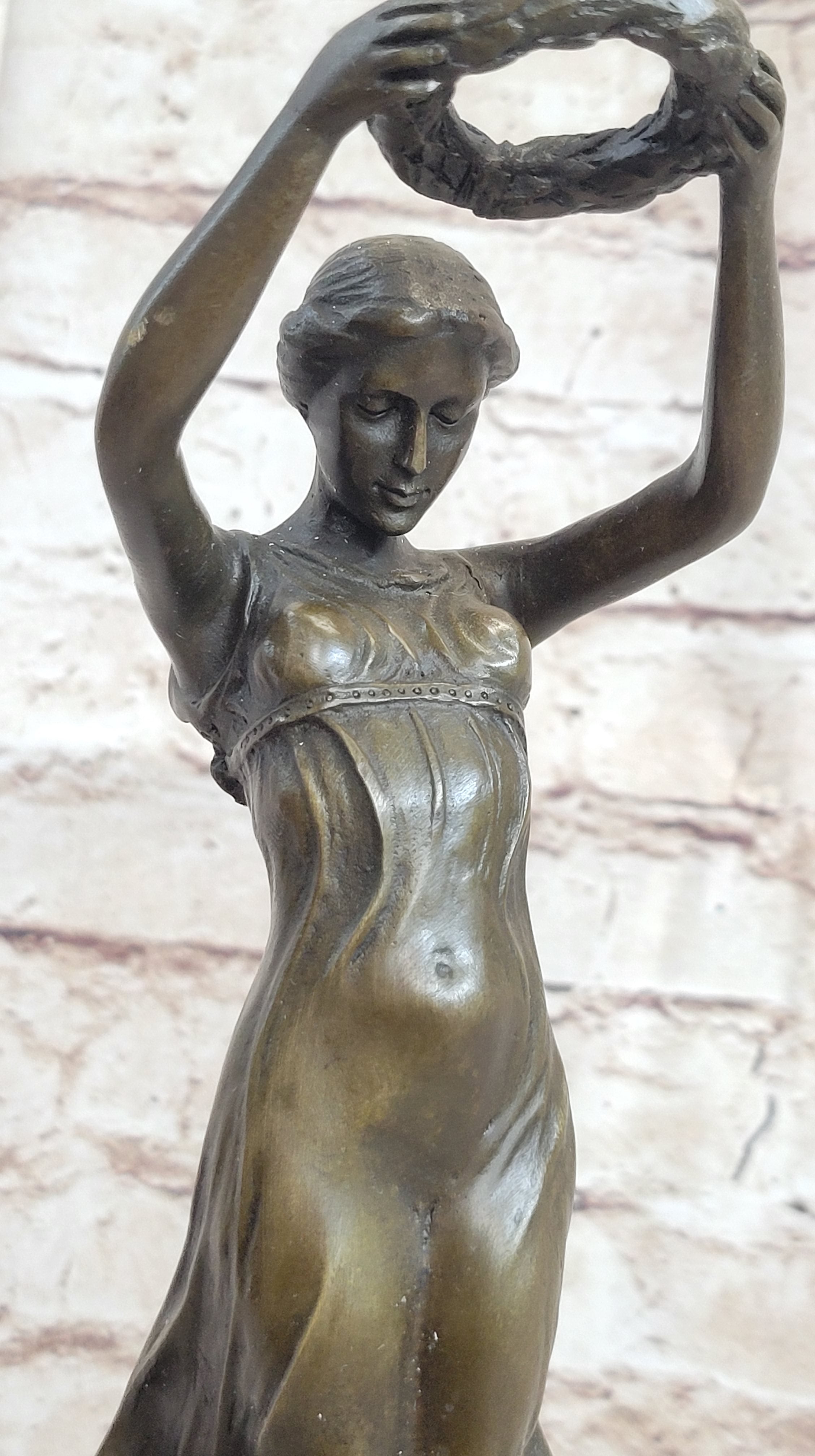 Greek Roman Art Woman Holding Laurels Wreath Crown Bronze Figure
