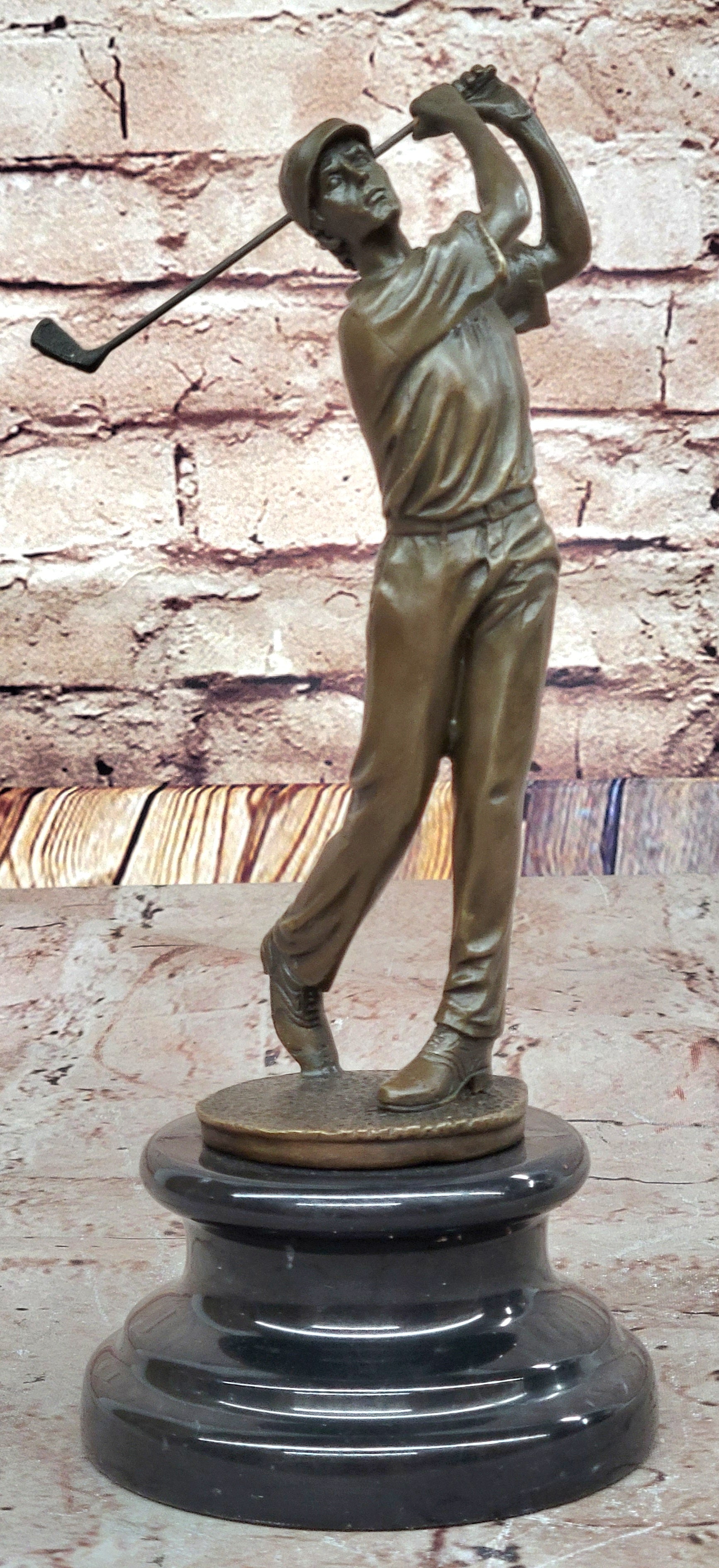 Bronze Golfer Sculpture – Vintage Golfing for Collectors
