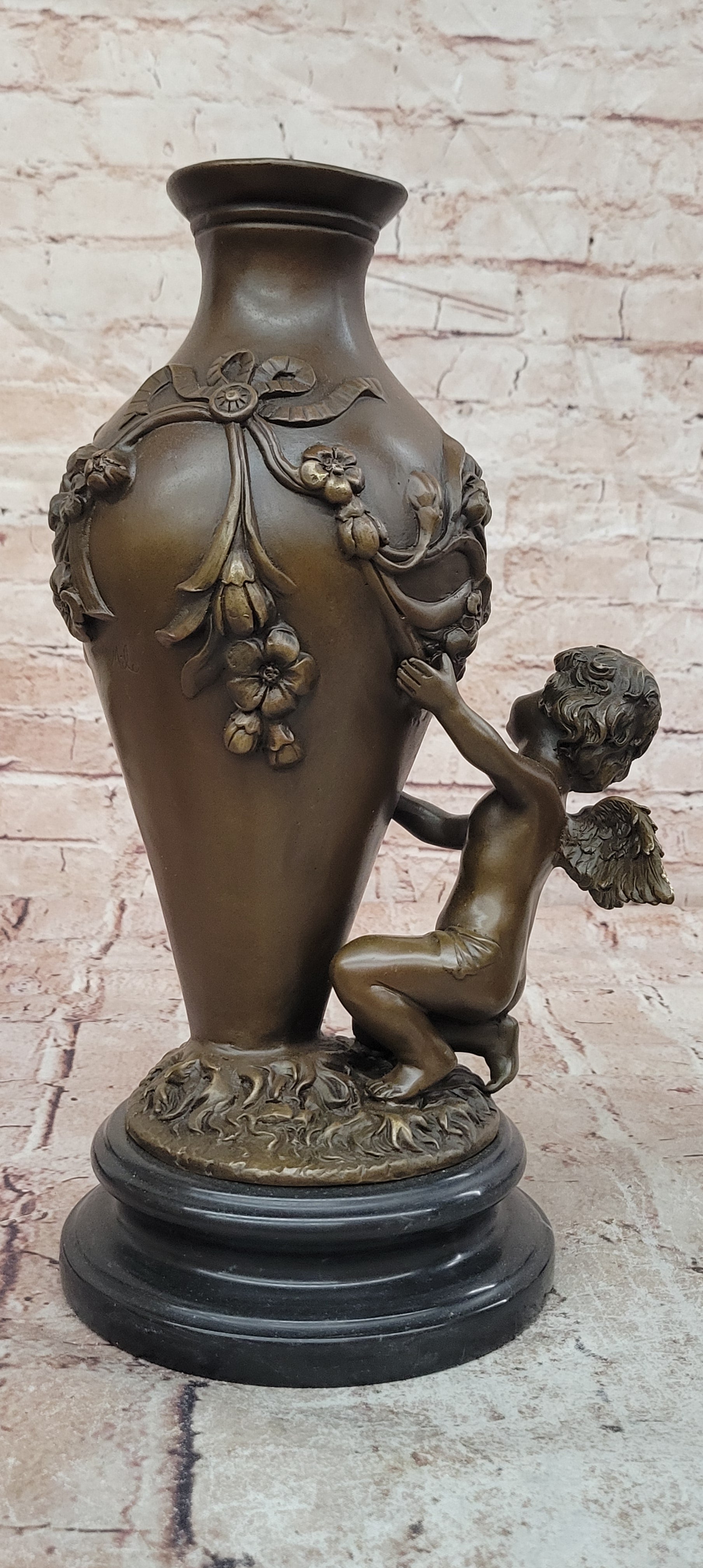 SIGNED MILO BRONZE BABY CHEREB PUTTI ANGEL HANDCRAFTED VASE SCULPTURE