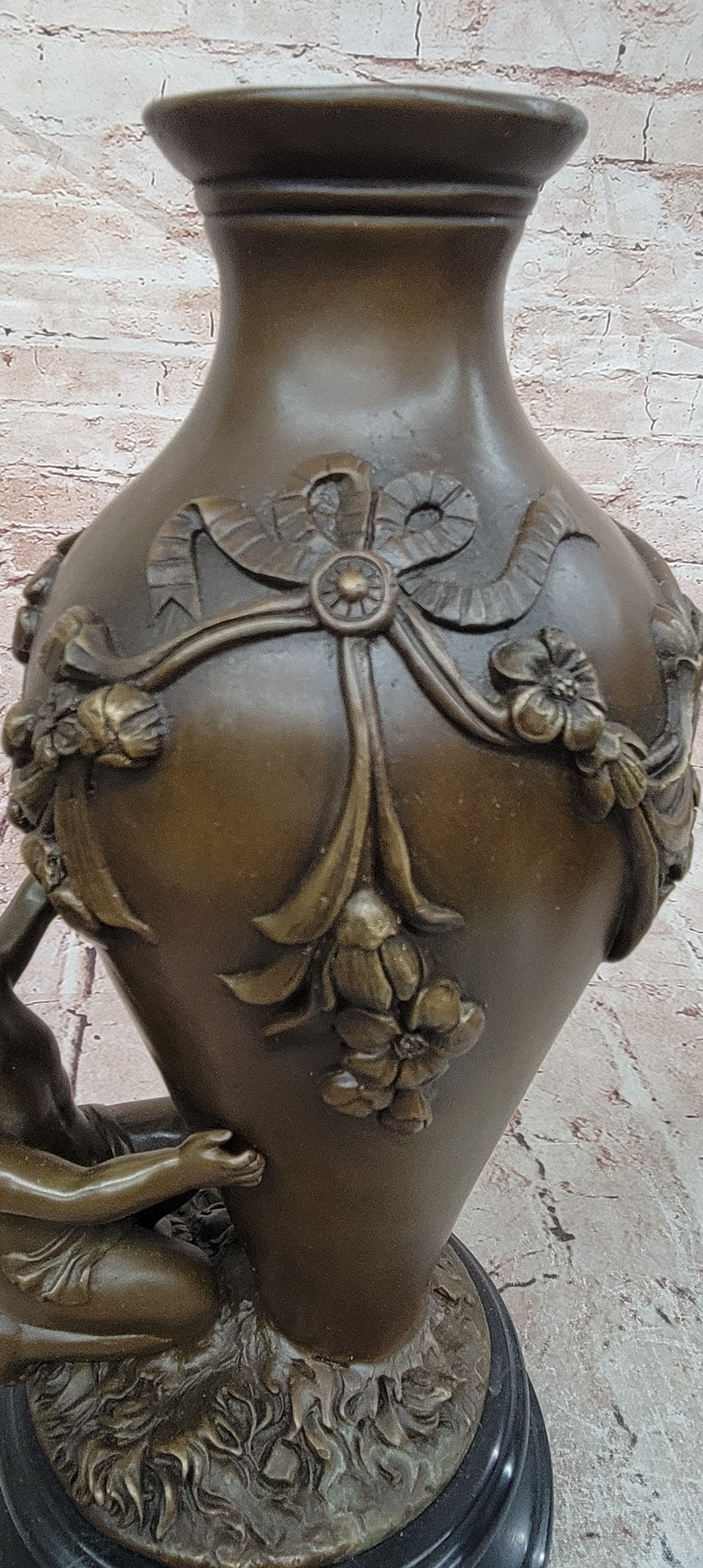 SIGNED MILO BRONZE BABY CHEREB PUTTI ANGEL HANDCRAFTED VASE SCULPTURE
