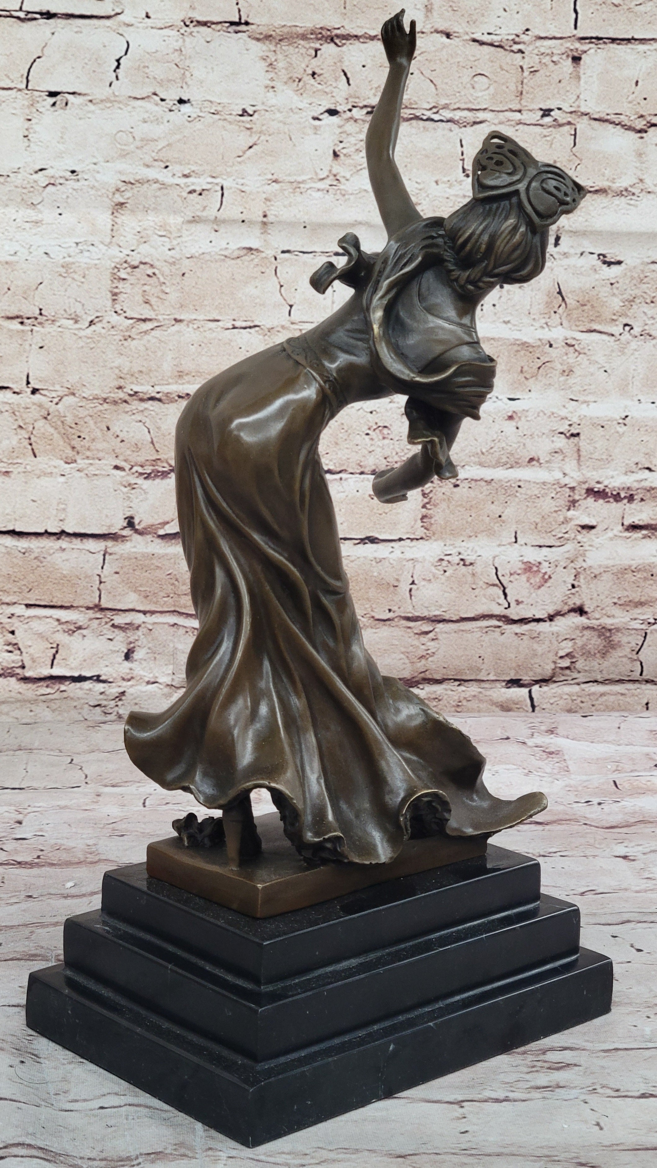 Spanish Flamenco Dancer - Bronze Sculpture on Marble Base
