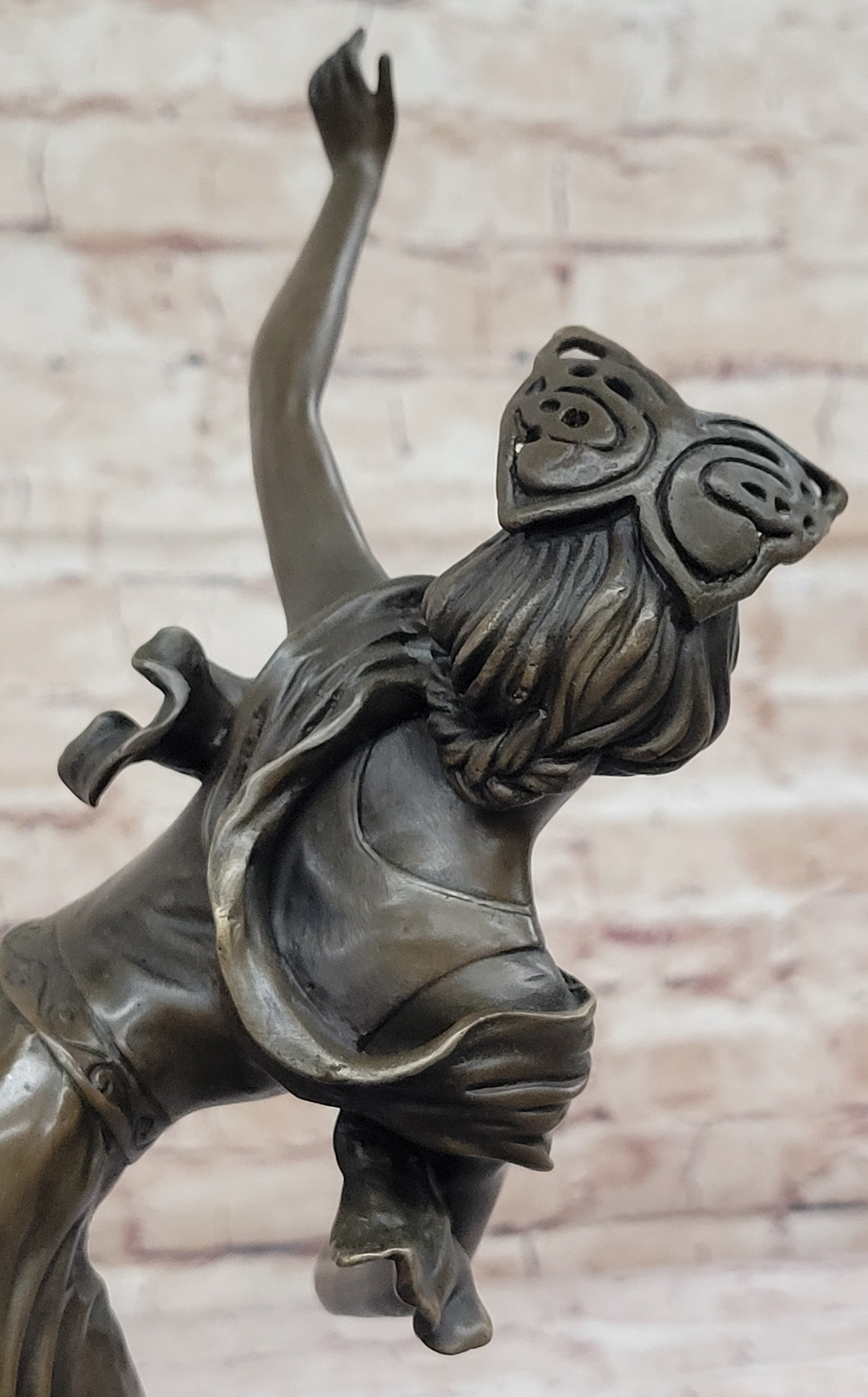 Spanish Flamenco Dancer - Bronze Sculpture on Marble Base