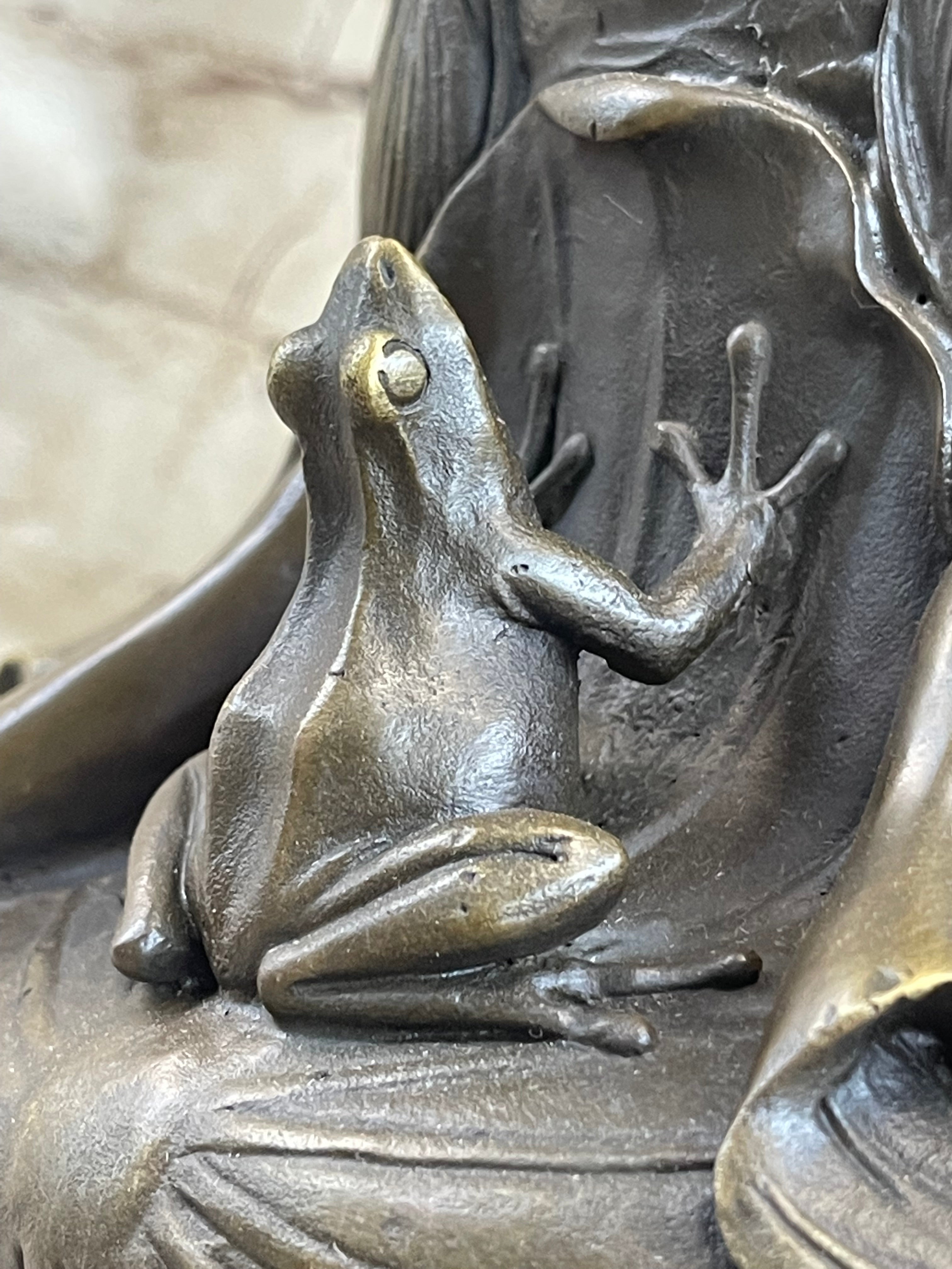 Bronze Vase w/ Frogs on Lilly Pads Signed Jean Bunand