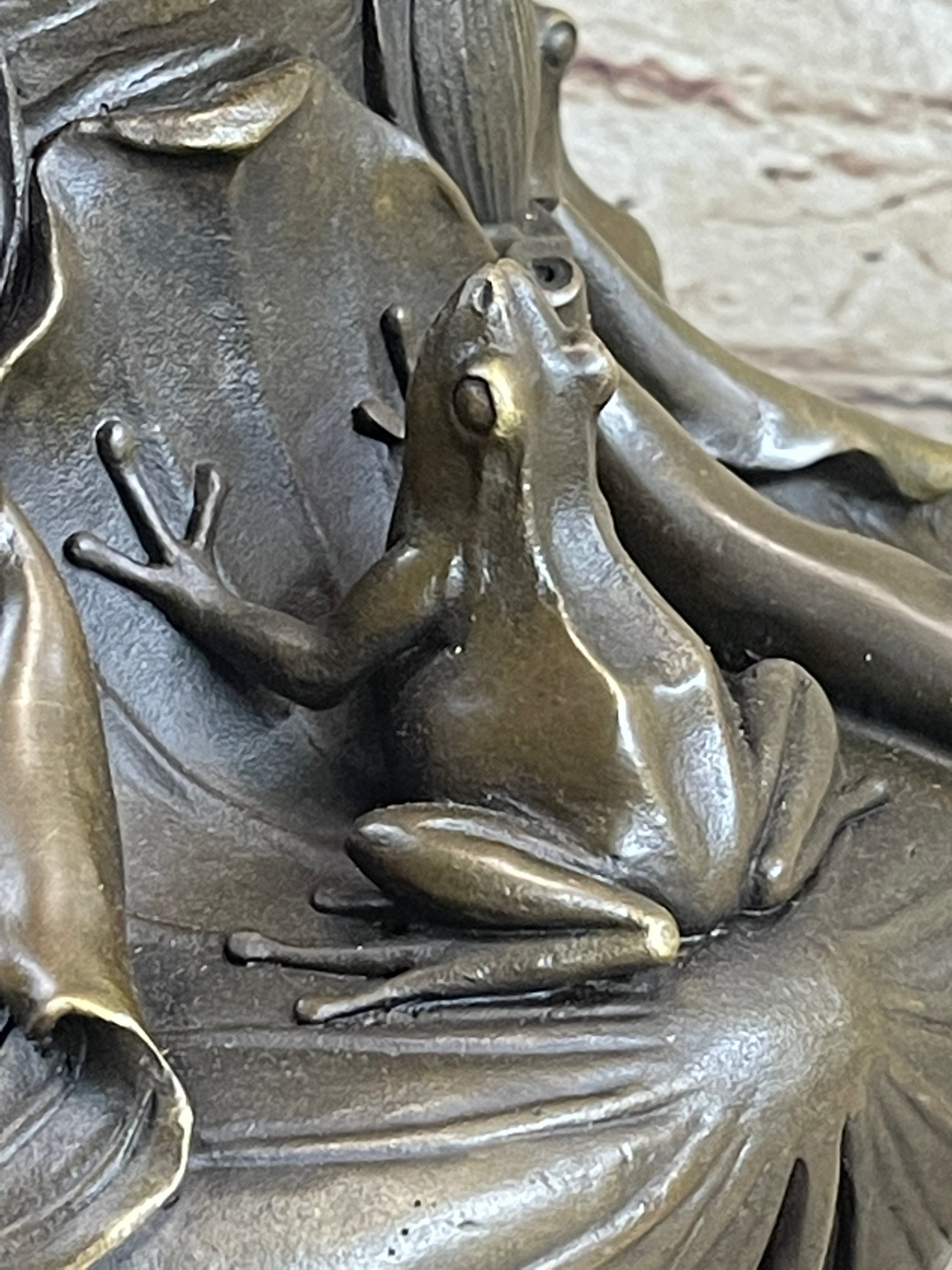 Bronze Vase w/ Frogs on Lilly Pads Signed Jean Bunand