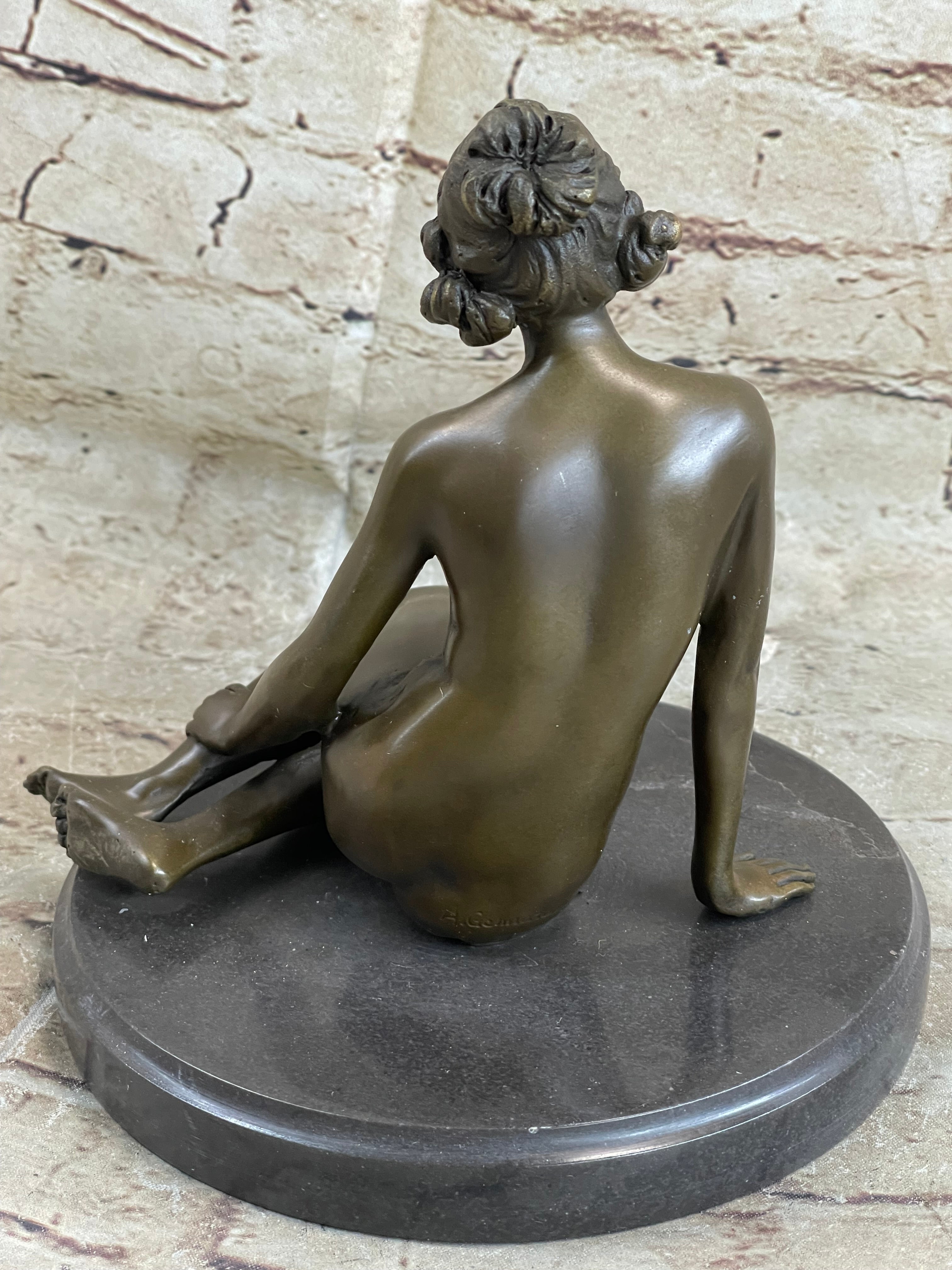 BRONZE STATUE OF YOUNG NUDE GIRL IN THOUGHT SCULPTURE FIGURINE