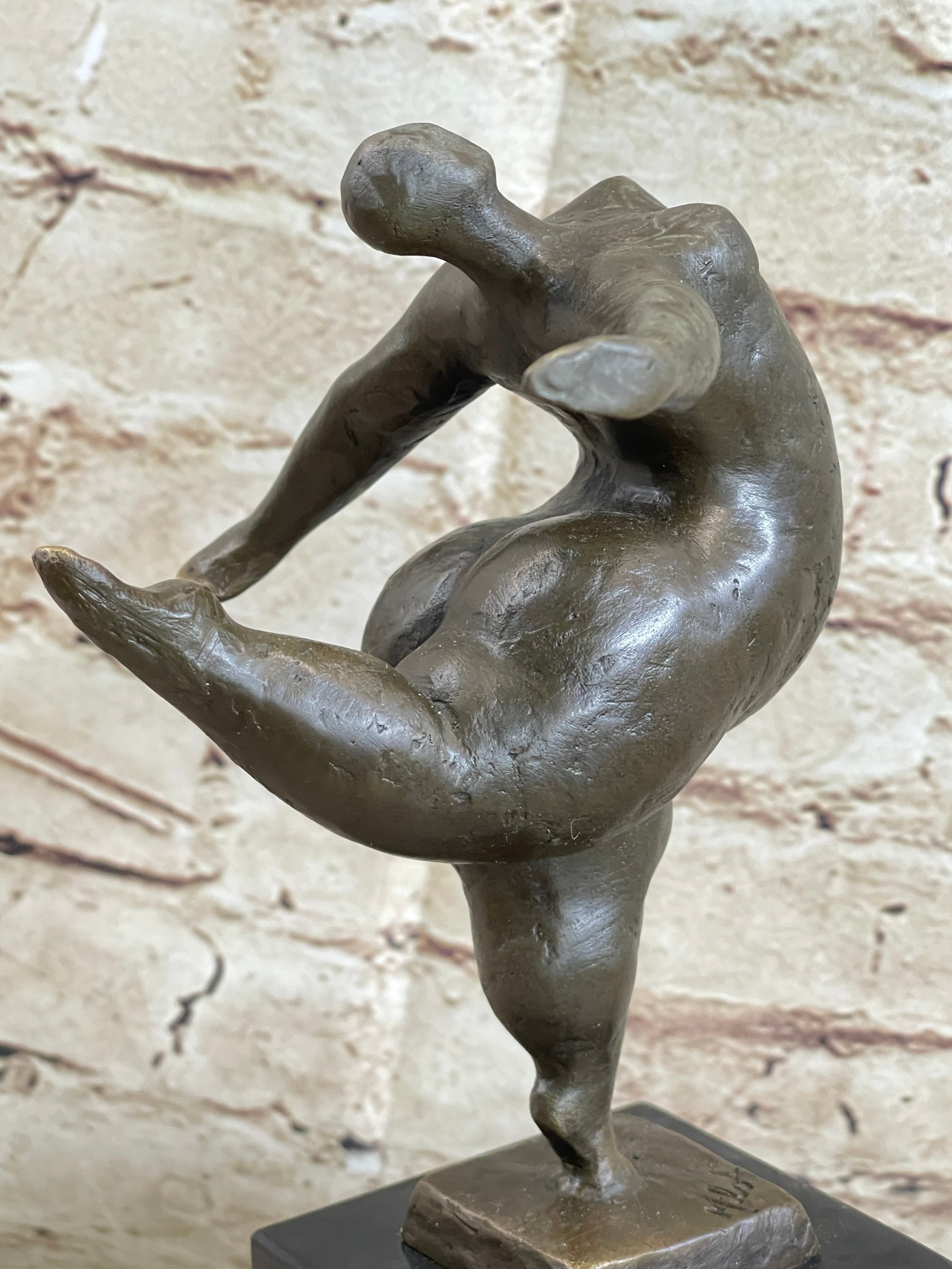 Hot Cast Bronze Fertility Dancer Nude Female Figure Curvy Body Sculpture Statue