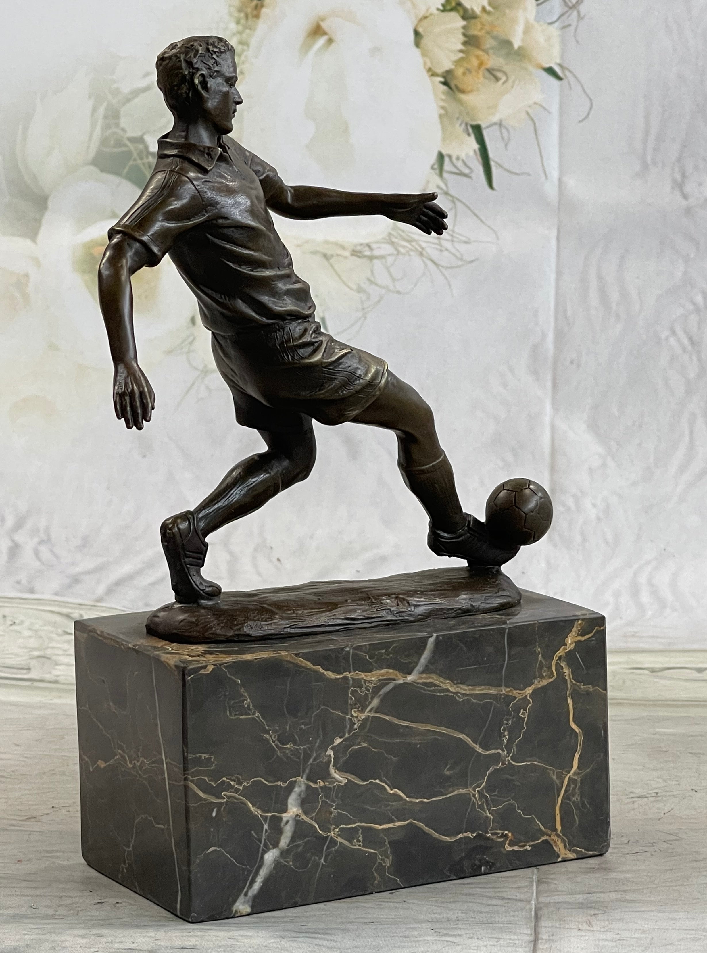 European Football Player Bronze Figure Soccer Ball Hot Cast D